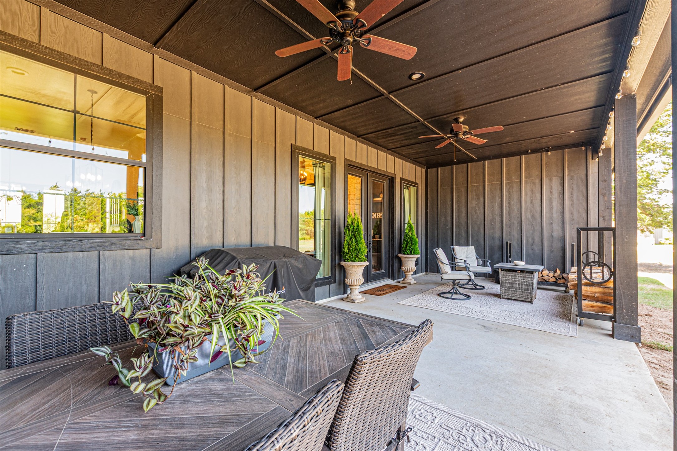 3591 Evergreen Lane