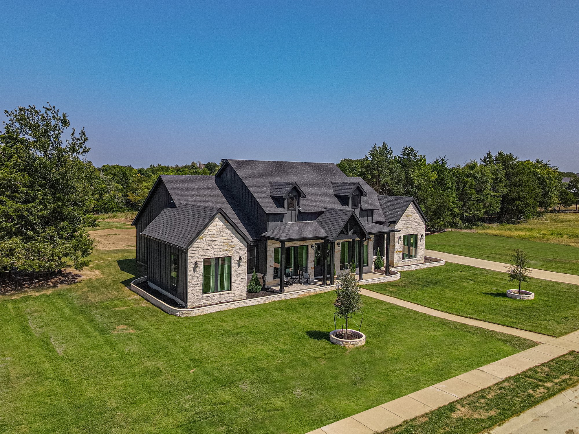 3591 Evergreen Lane