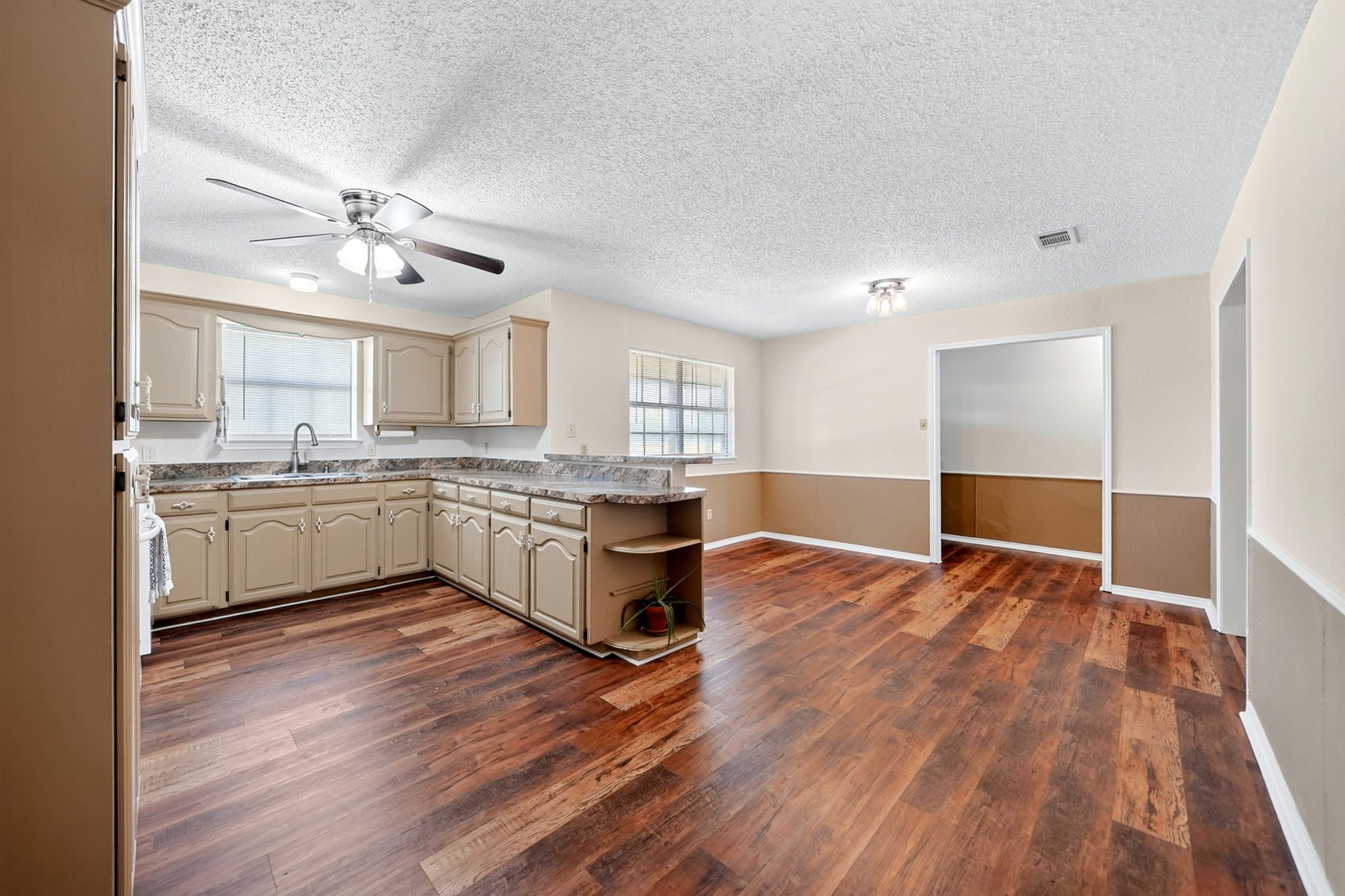 7261 State Highway 50