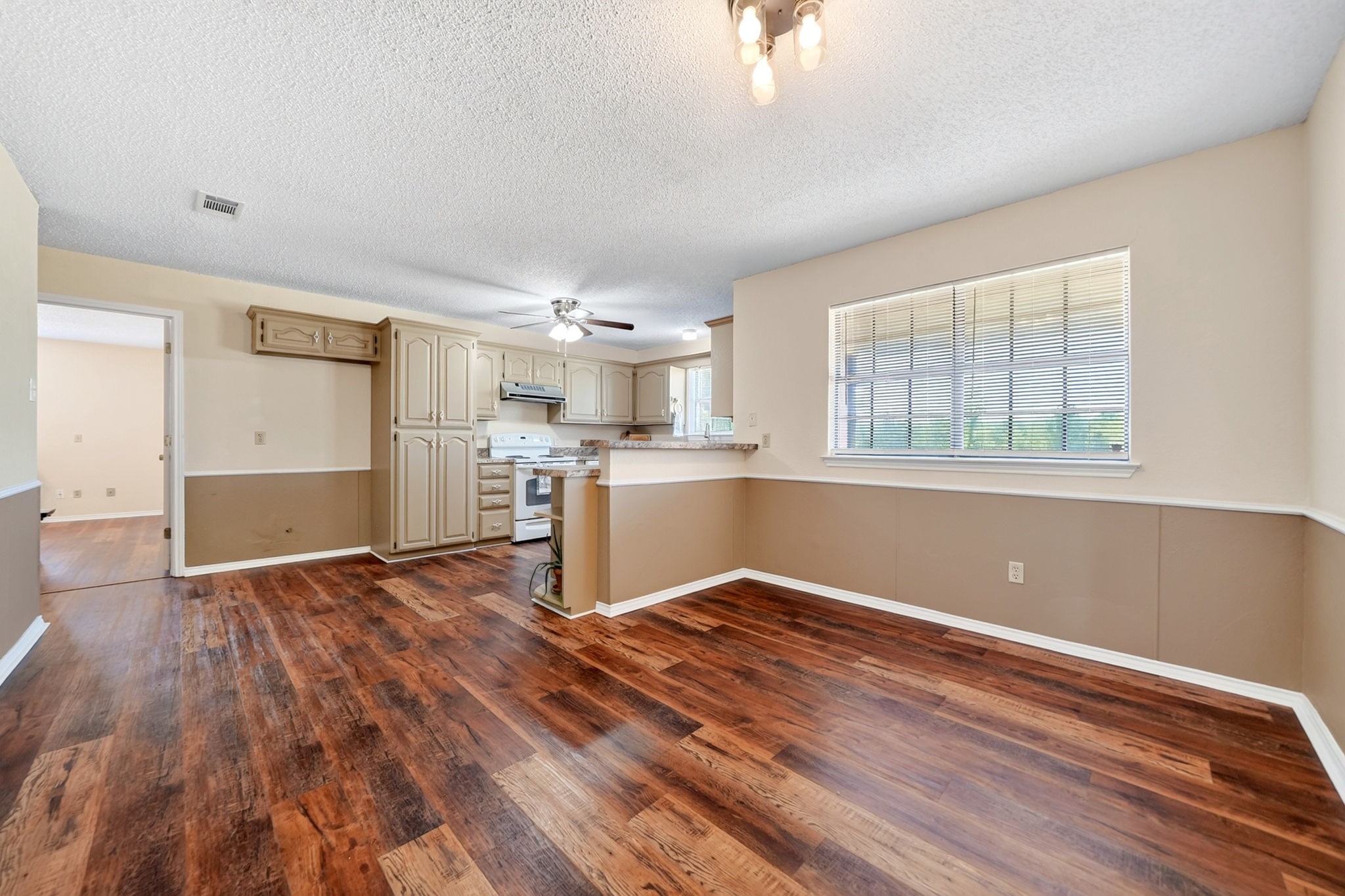 7261 State Highway 50