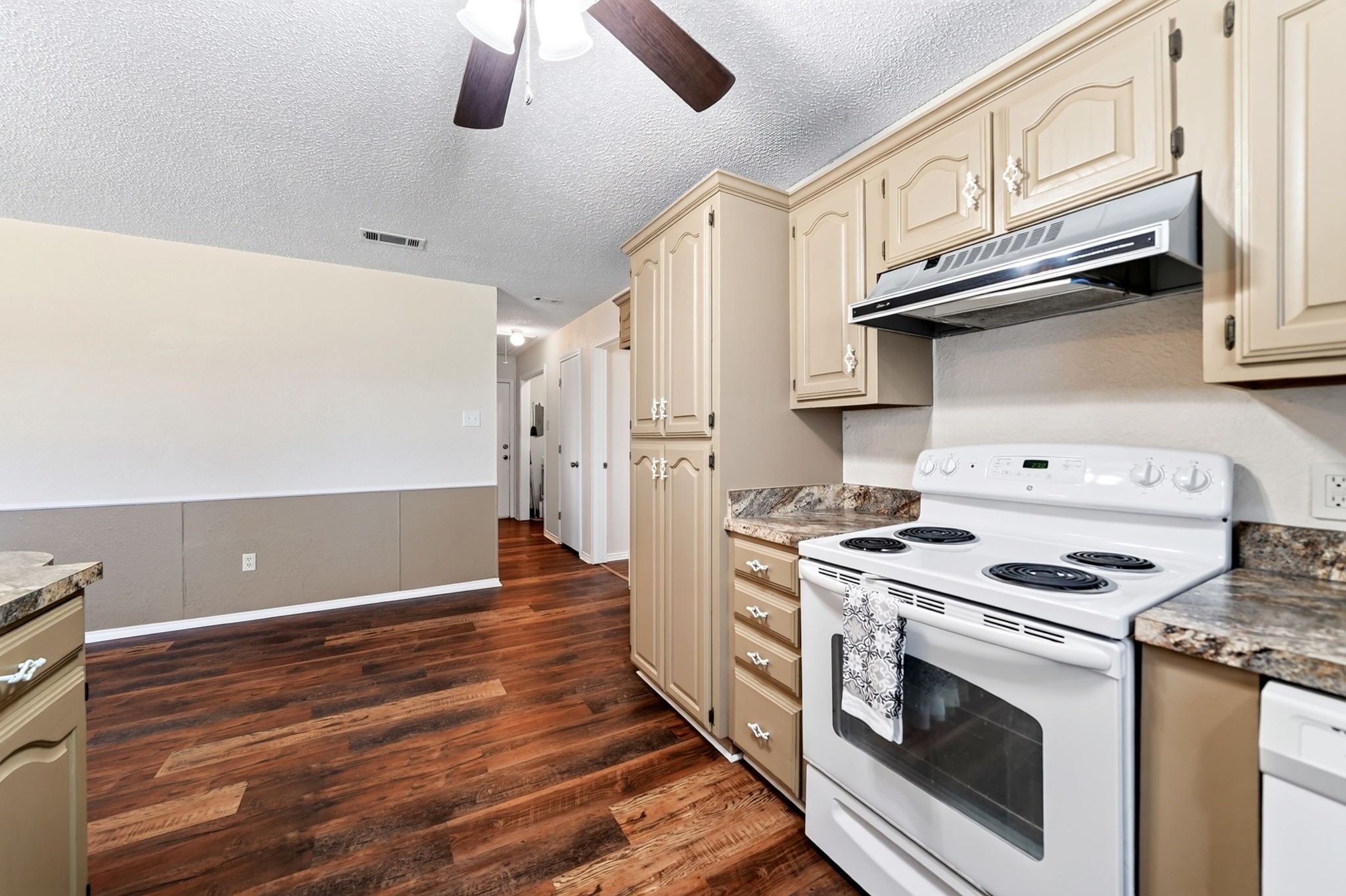 7261 State Highway 50
