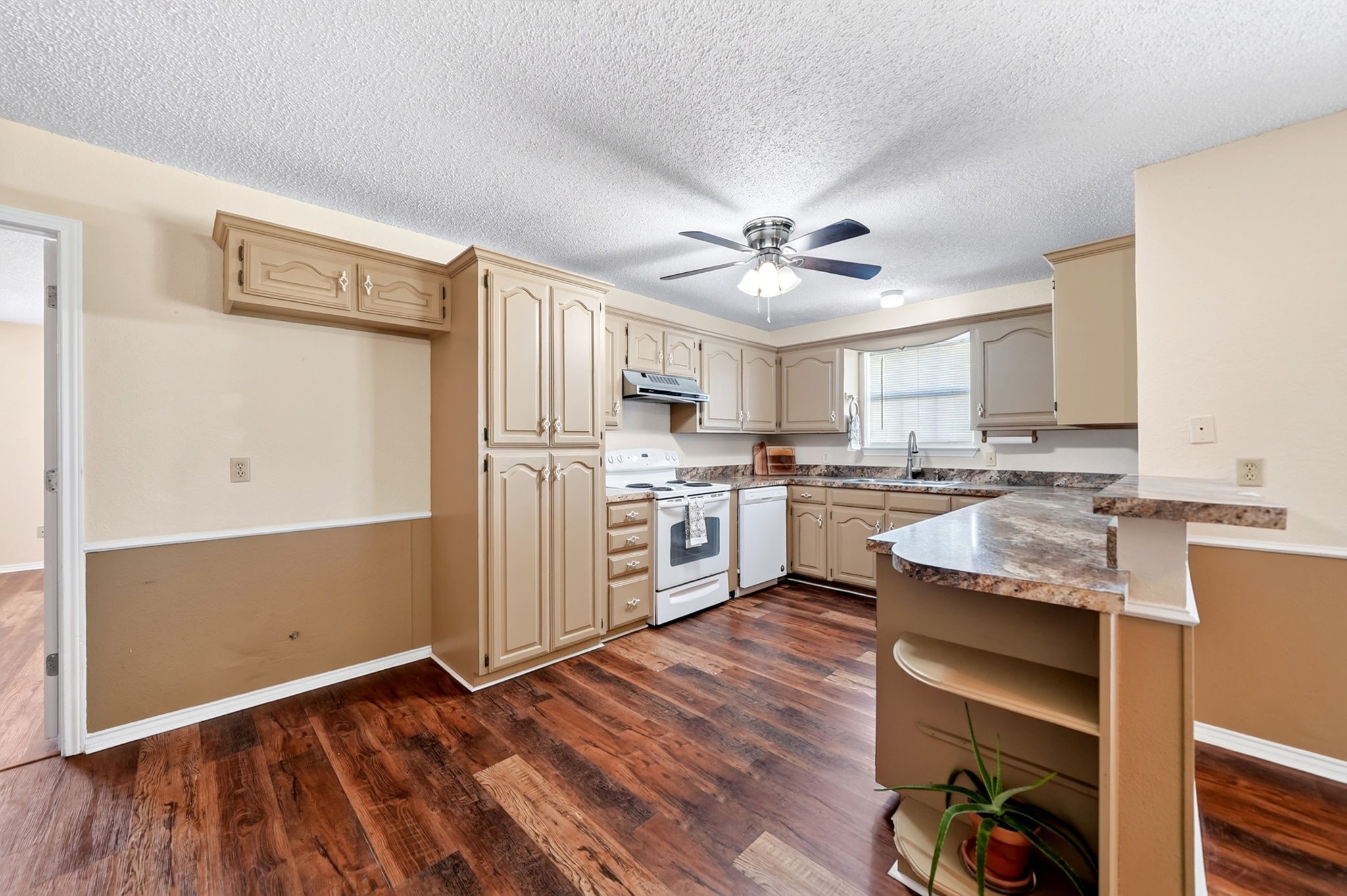 7261 State Highway 50