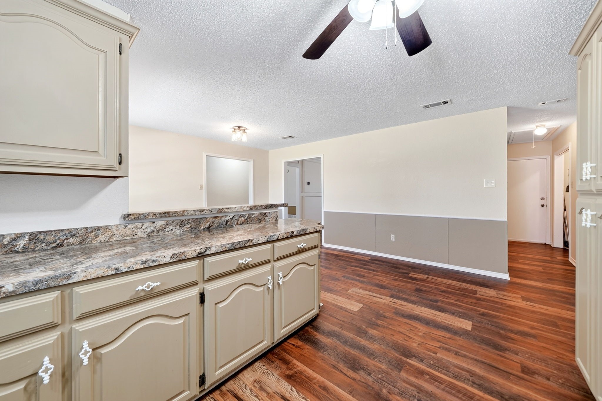 7261 State Highway 50