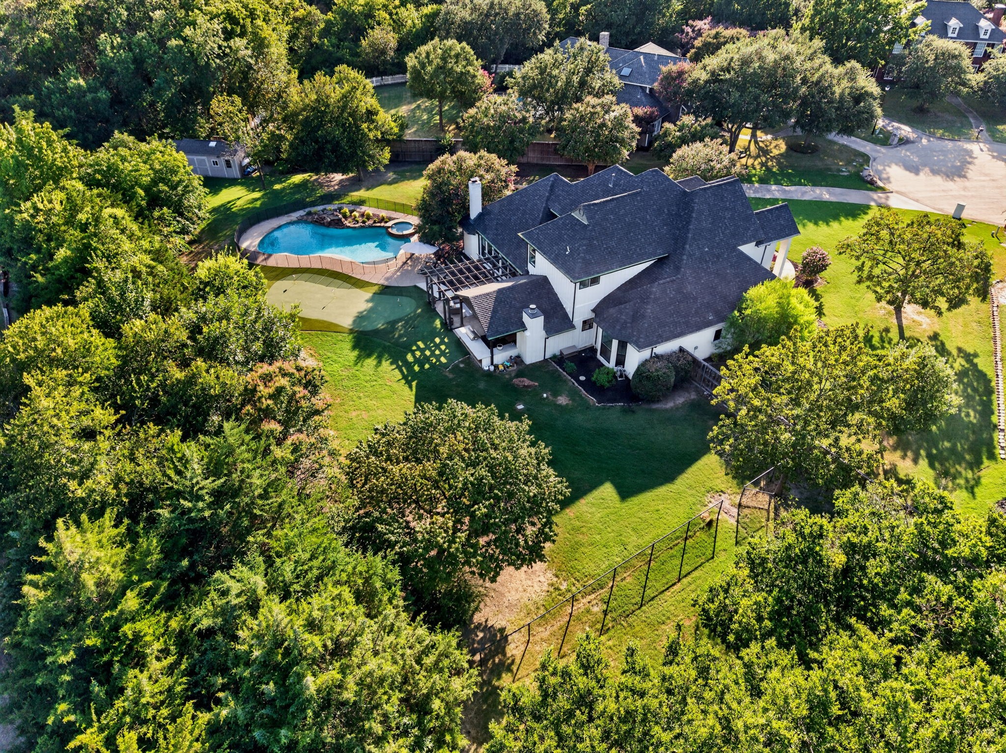 813 Windlake Circle