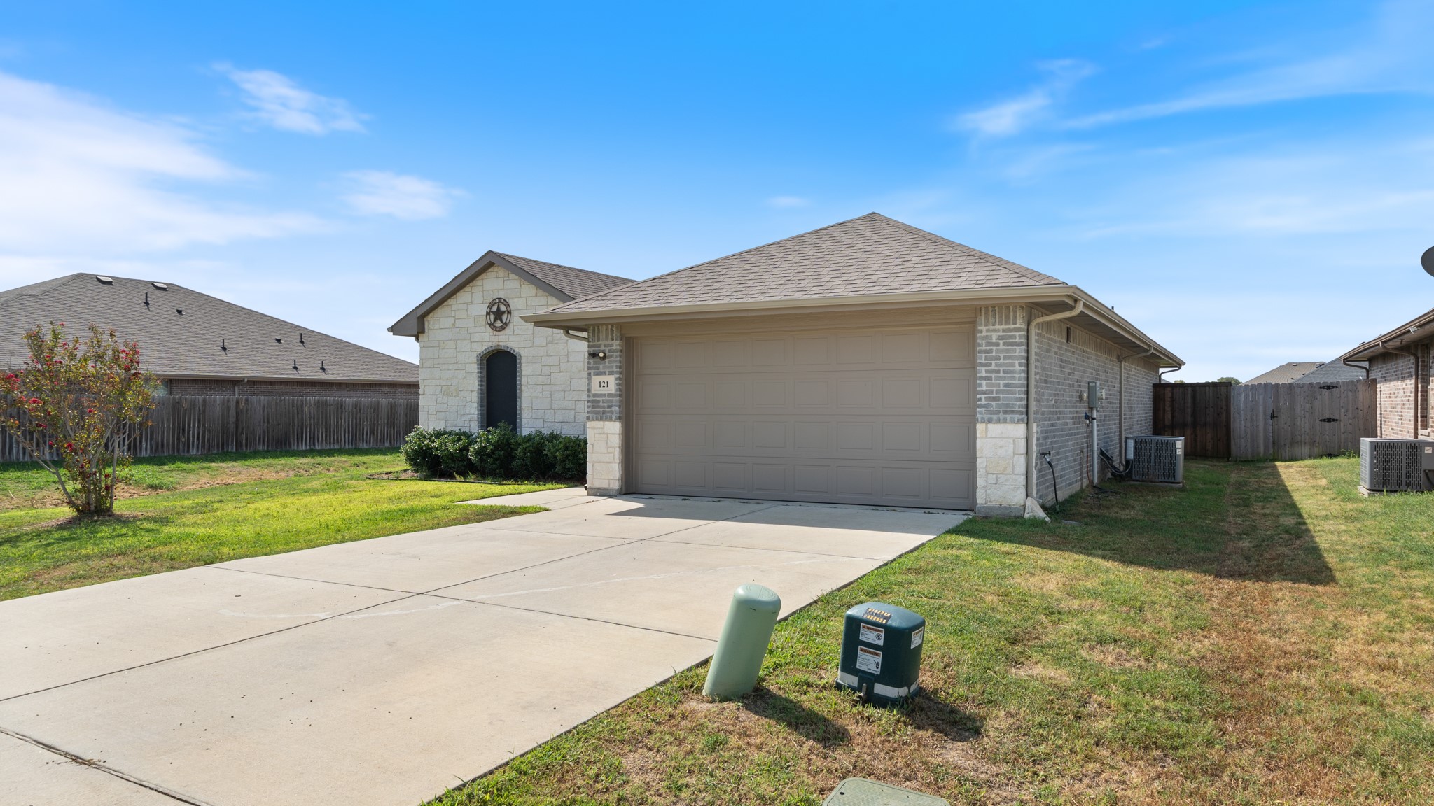121 Willowbend Loop
