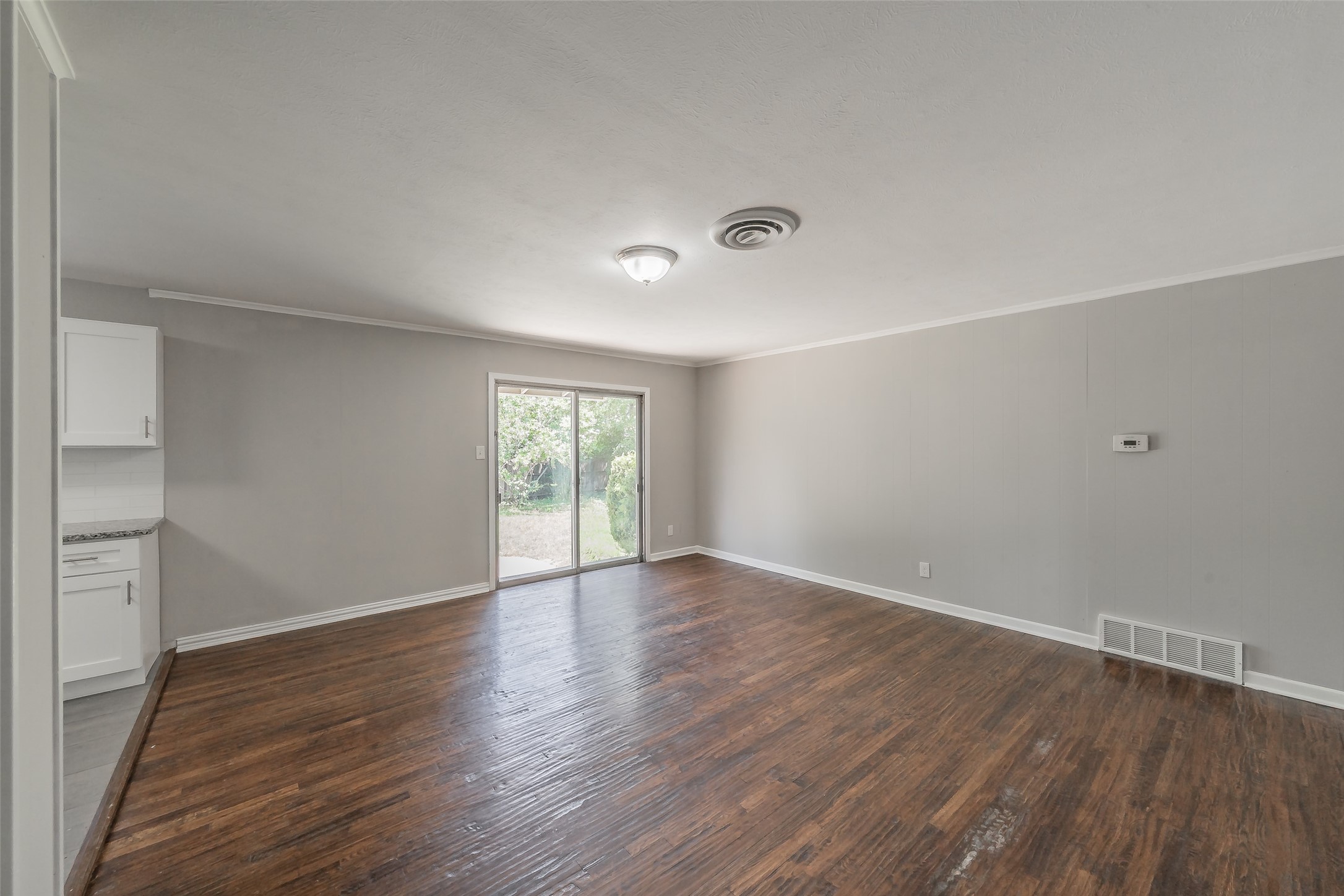 6721 Cylinda Sue Circle