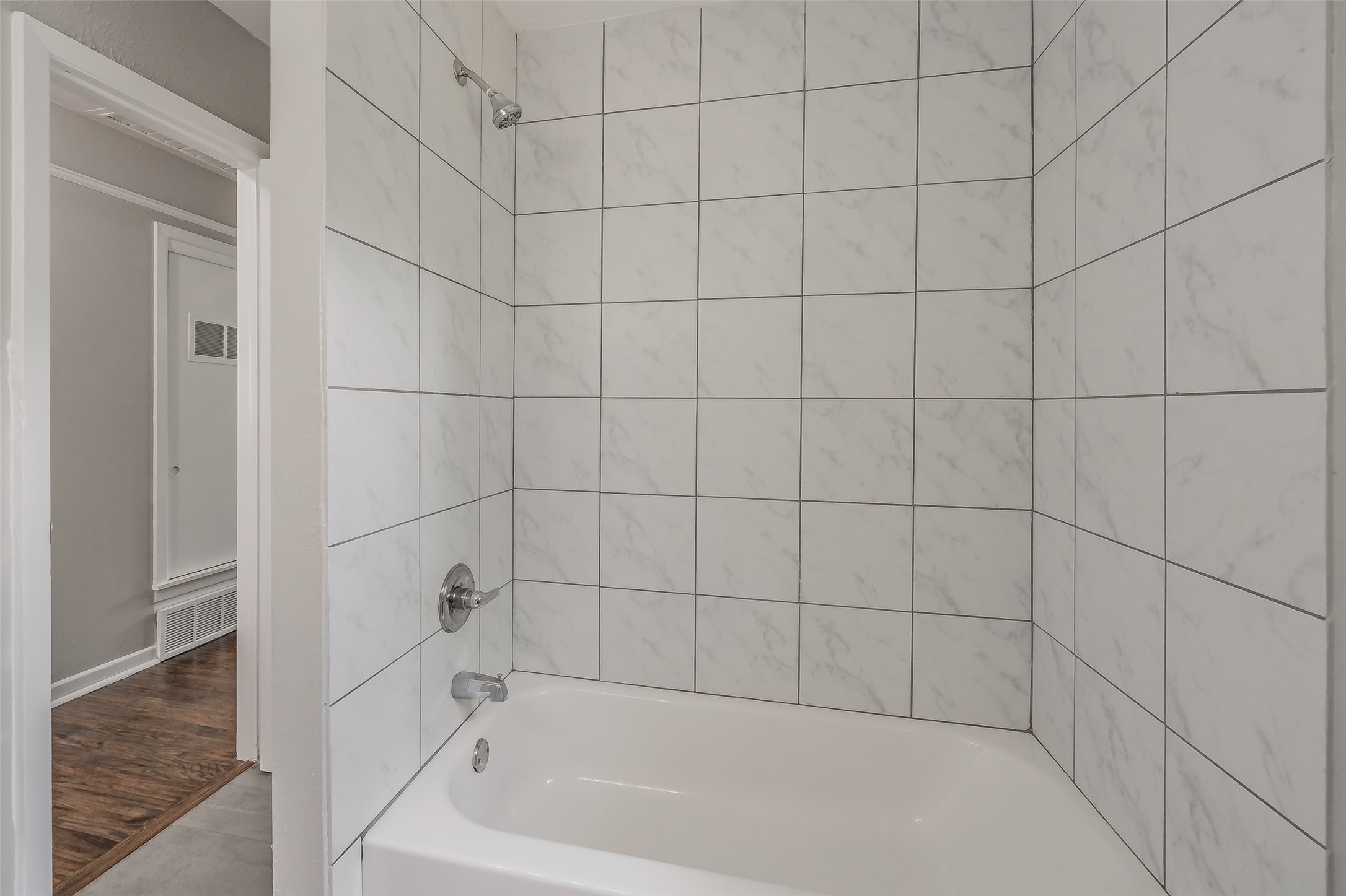 6721 Cylinda Sue Circle