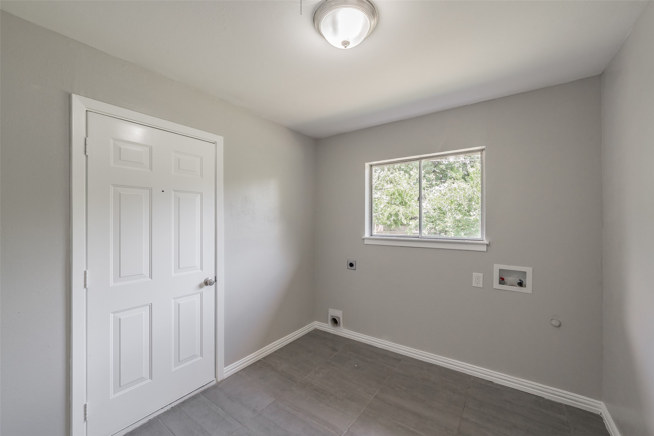 6721 Cylinda Sue Circle