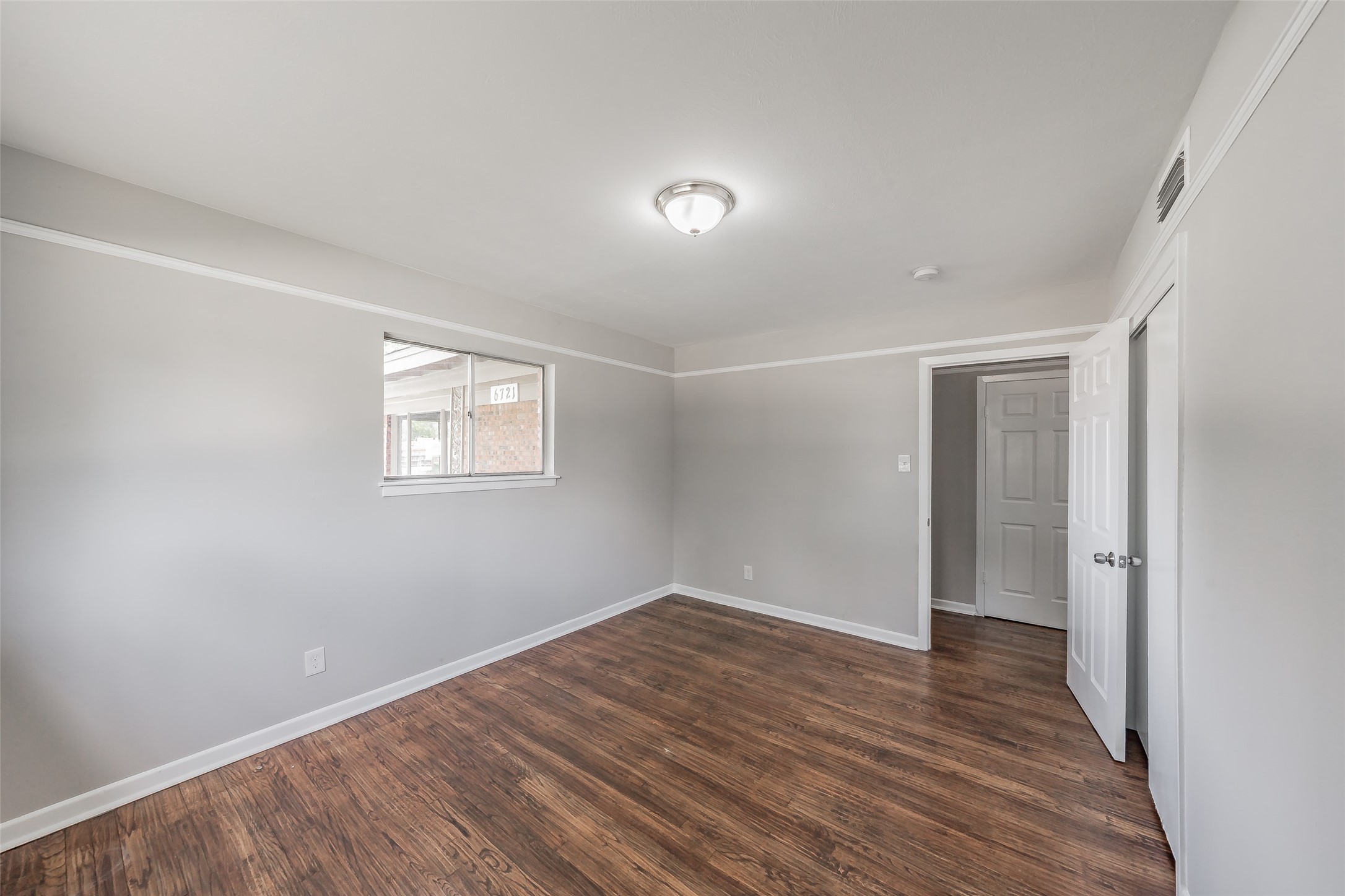 6721 Cylinda Sue Circle