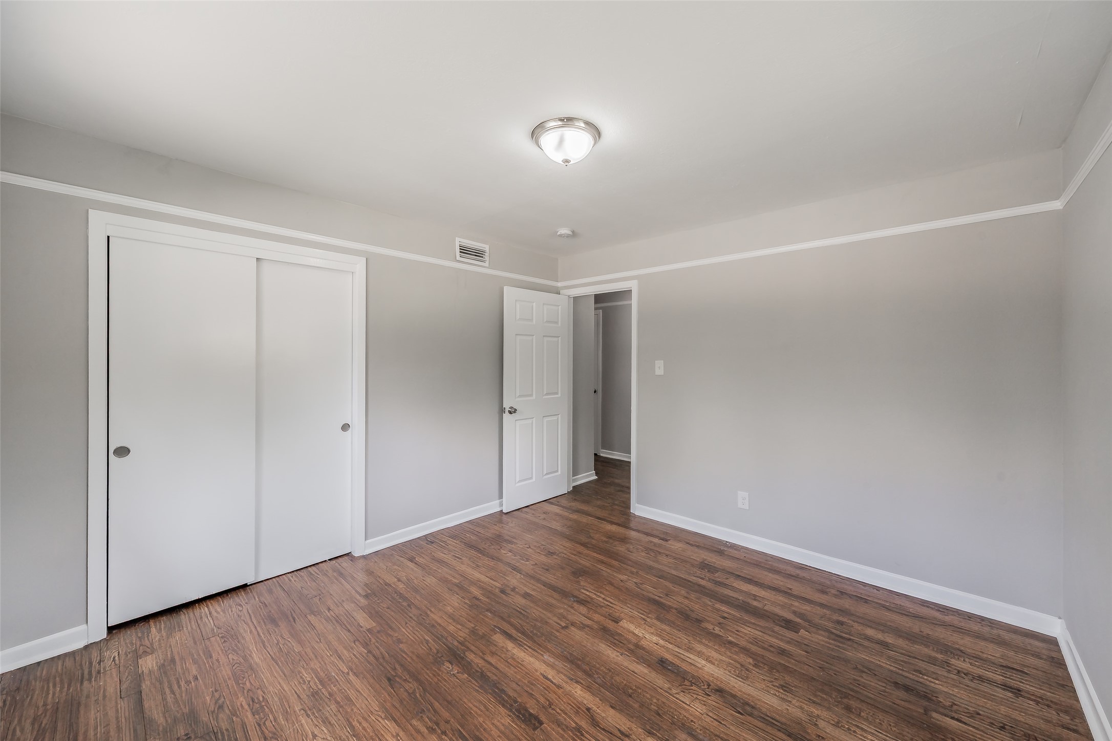 6721 Cylinda Sue Circle
