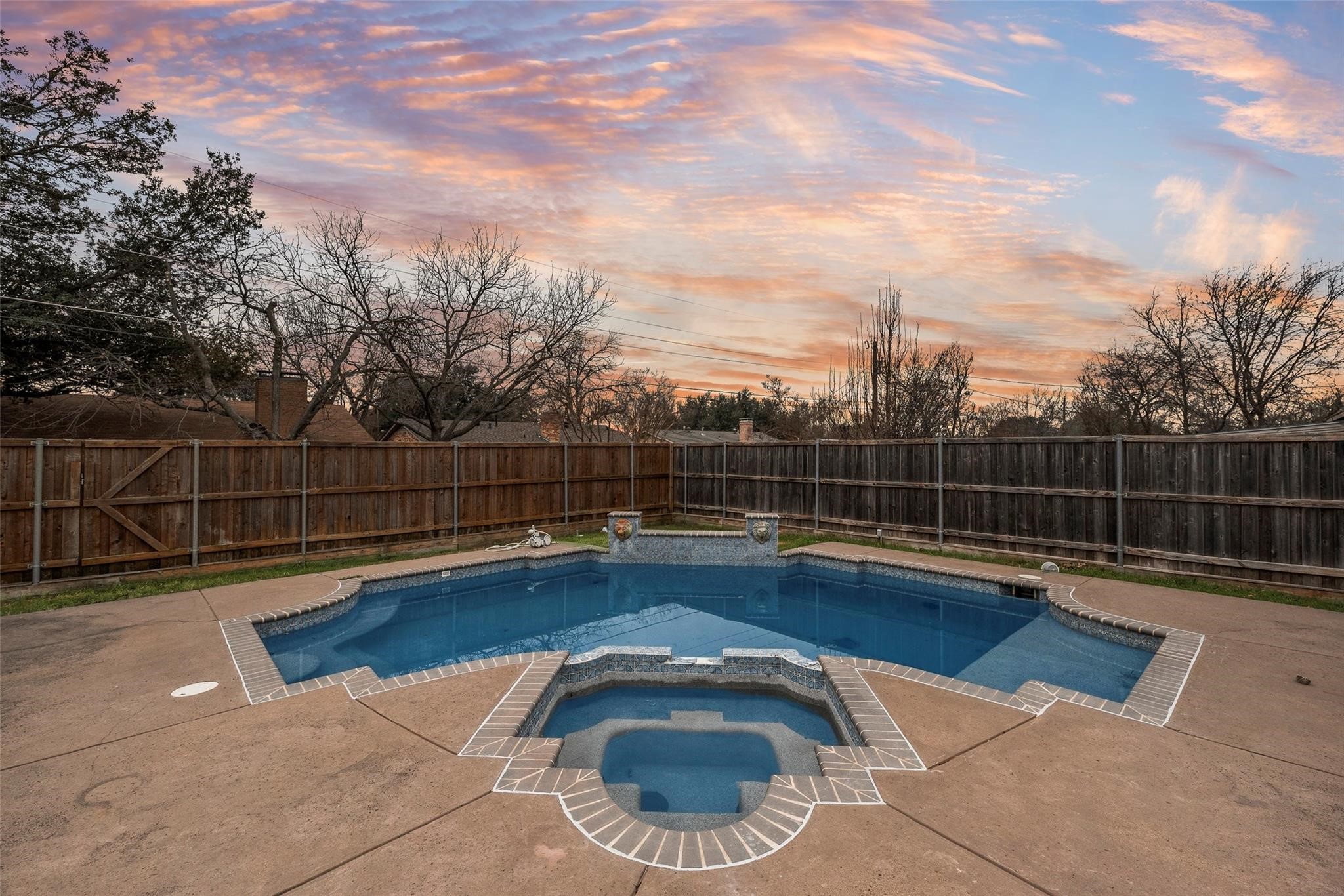 713 Kindred Lane