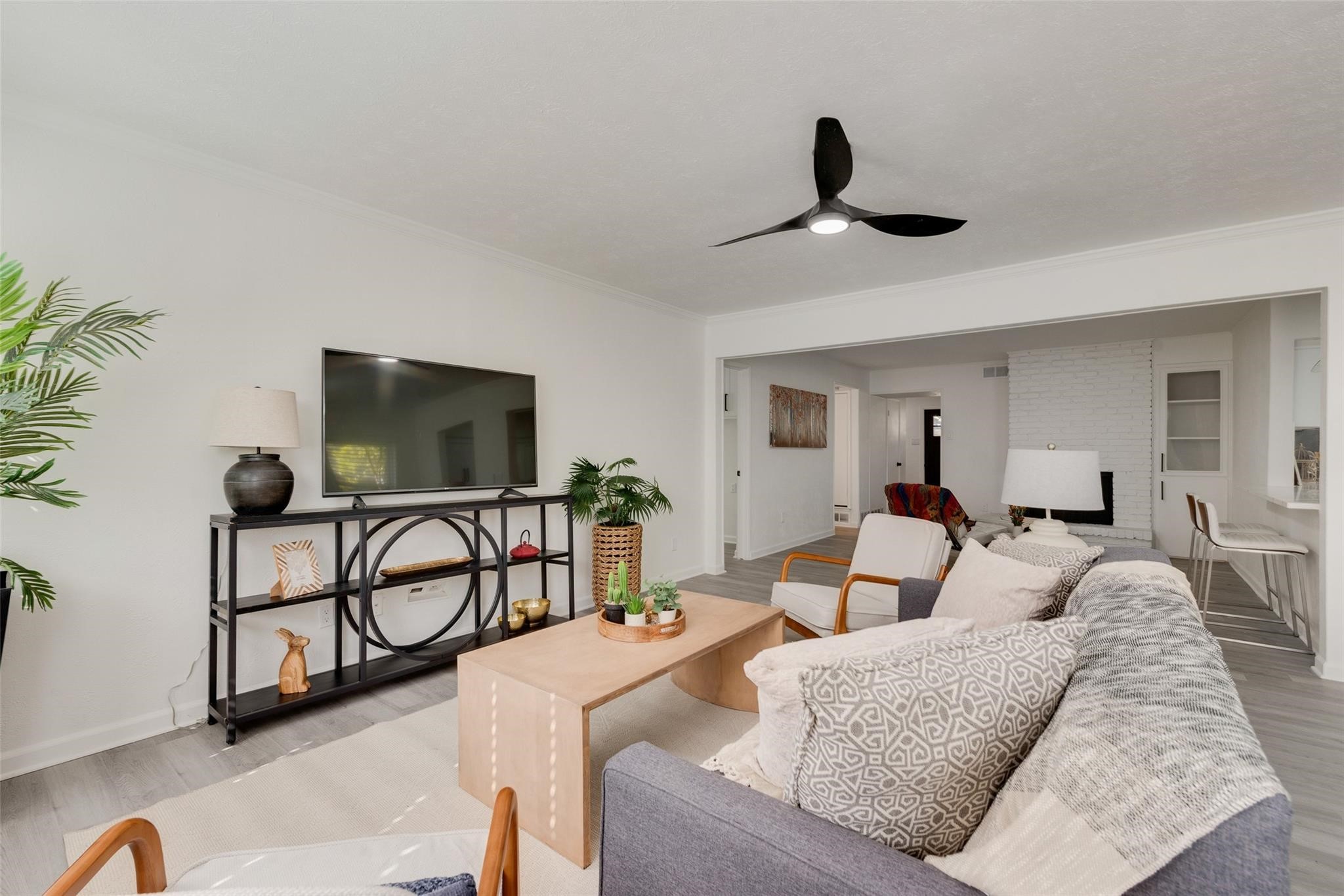 713 Kindred Lane