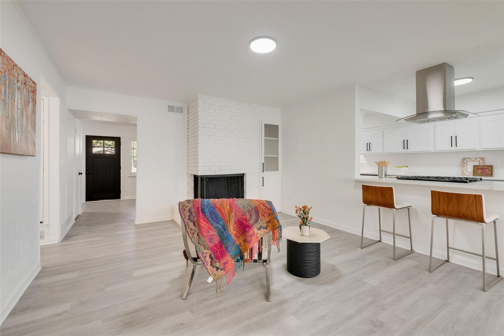 713 Kindred Lane