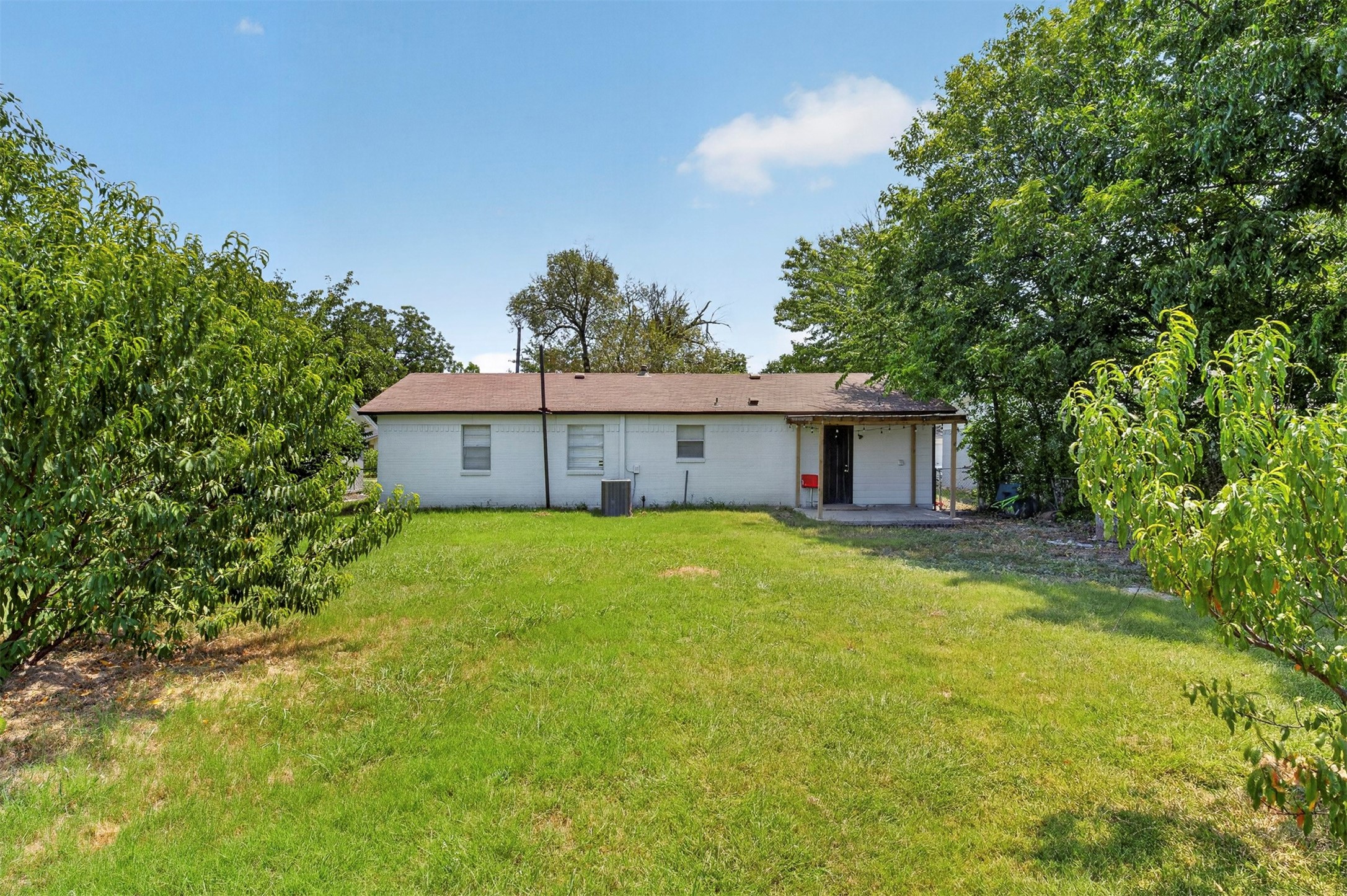 909 Rosewood Hills Drive