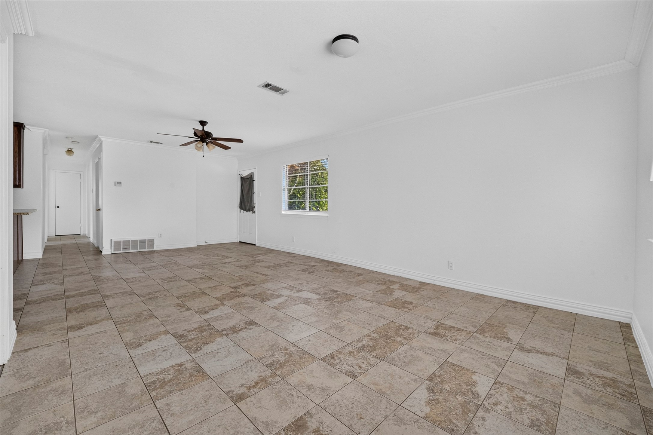 909 Rosewood Hills Drive