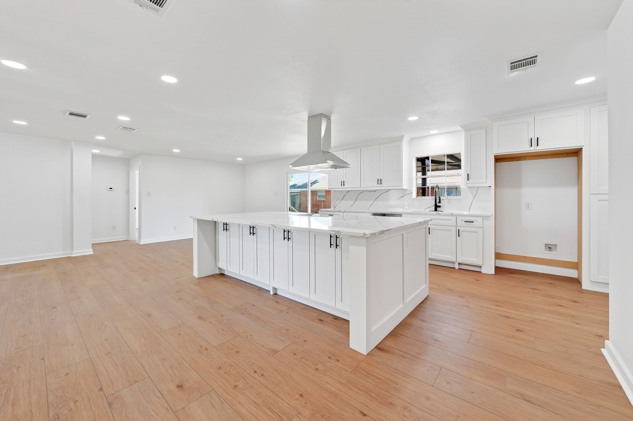 205 N 1st Street