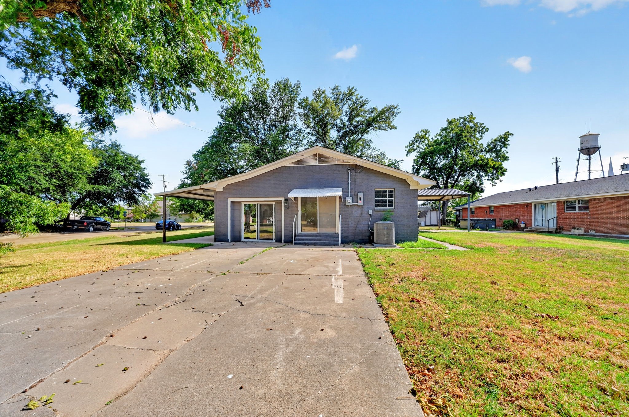 205 N 1st Street