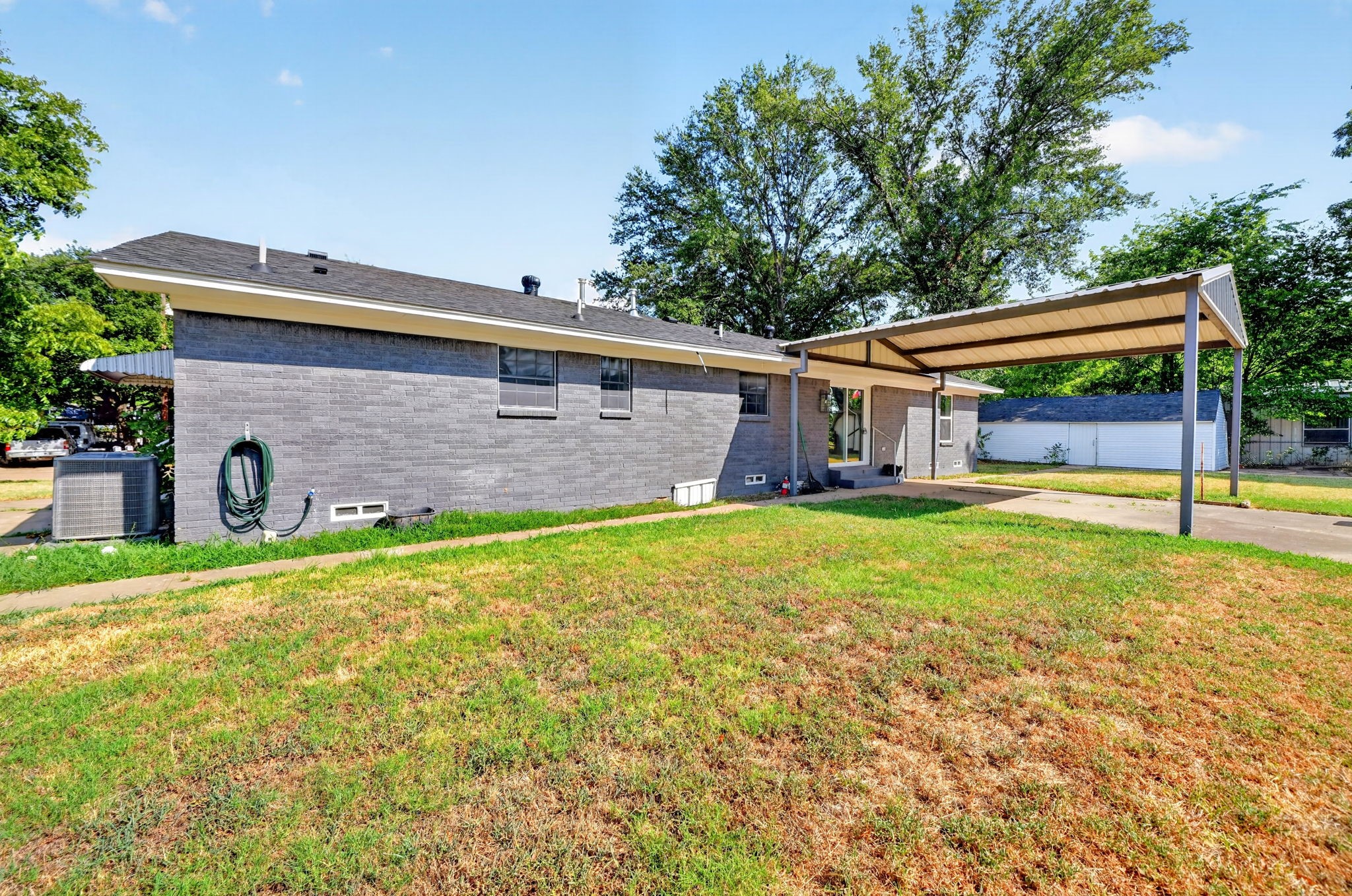 205 N 1st Street