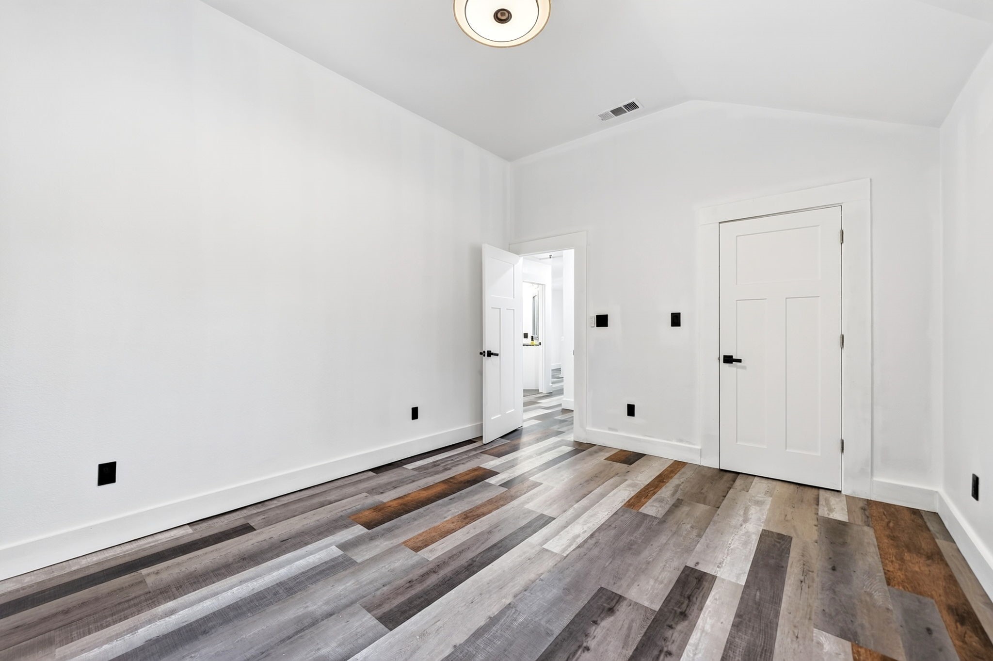 10504 County Road 2450