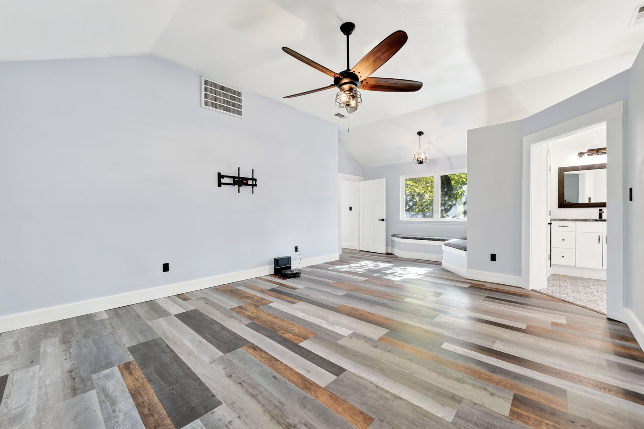 10504 County Road 2450
