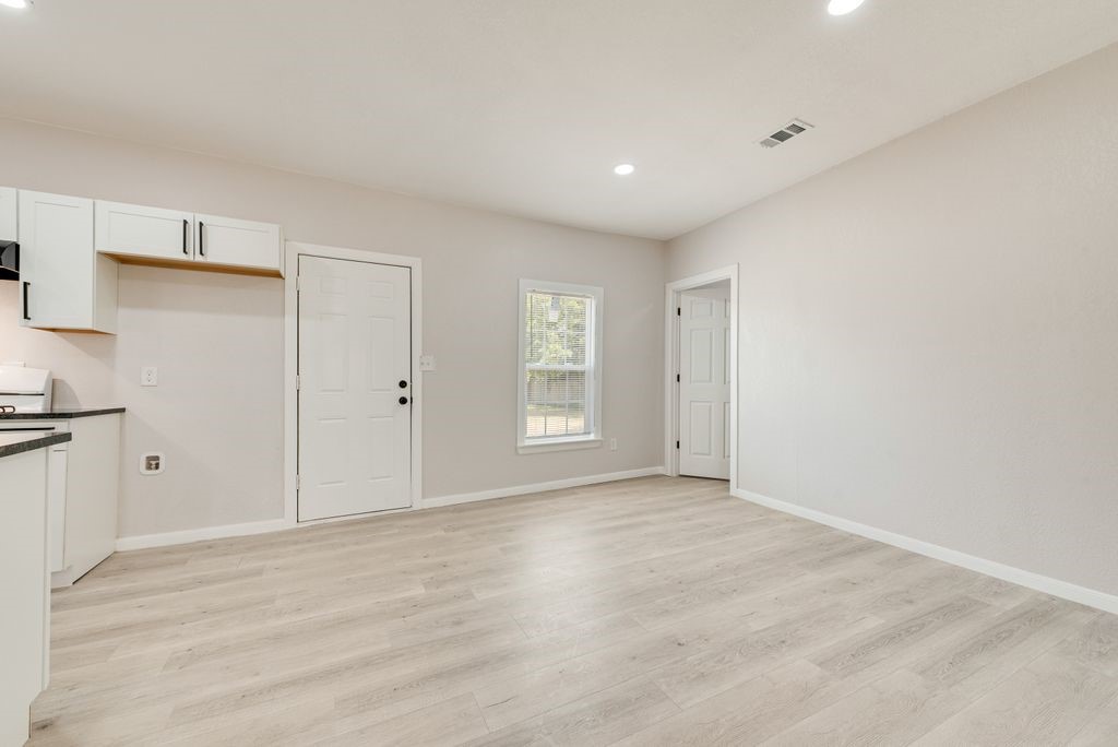 2203 Wesley Street