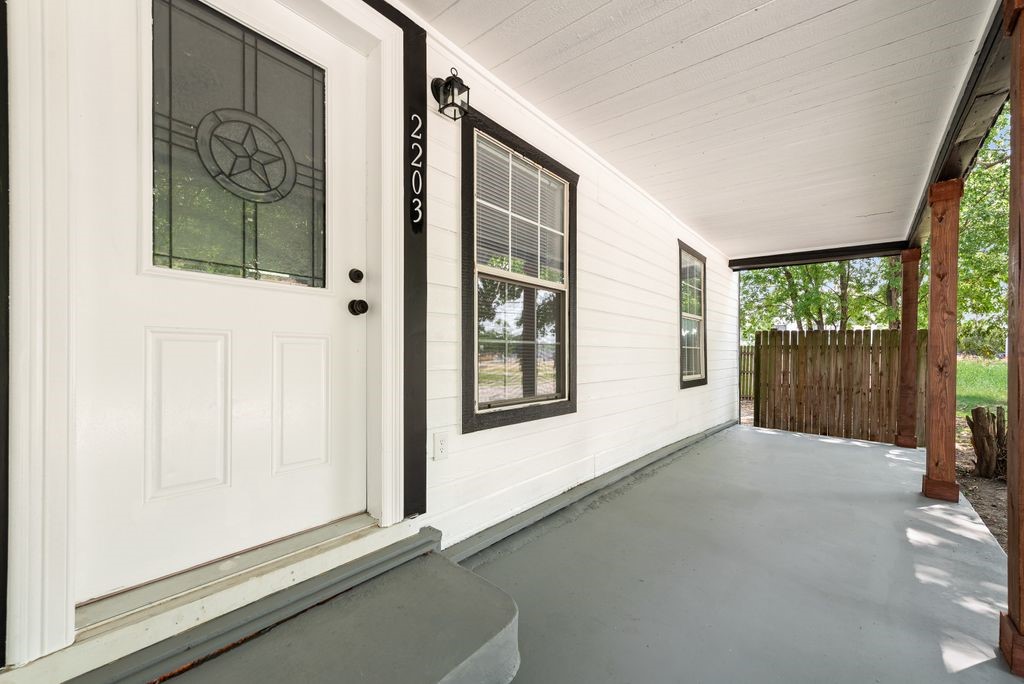 2203 Wesley Street