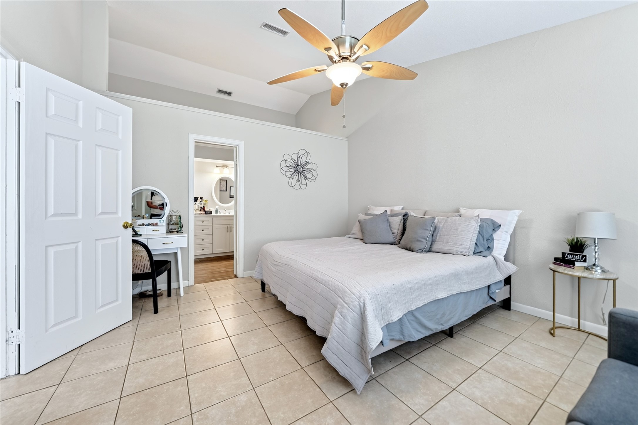 5814 Winell Drive