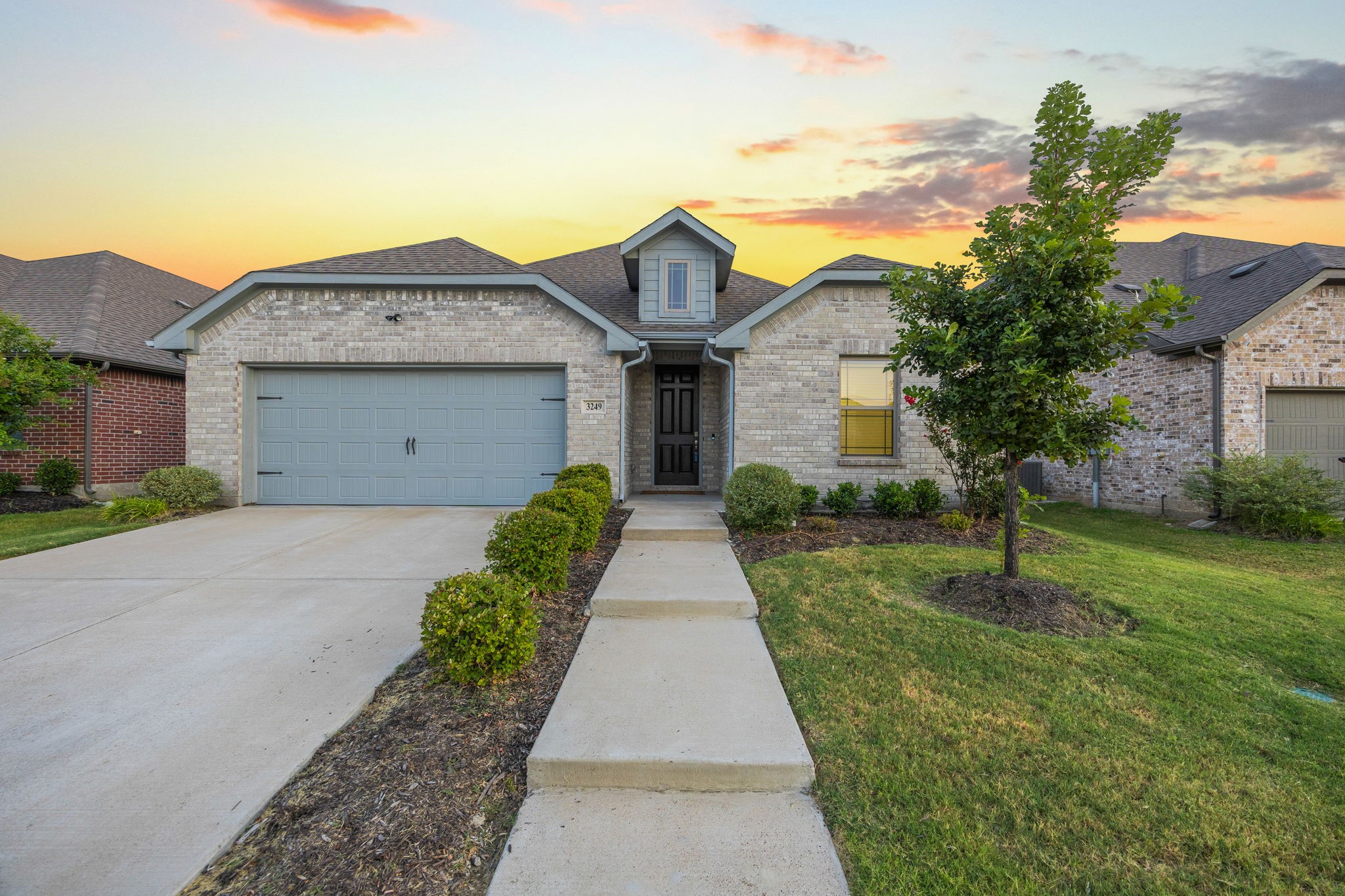 3249 Glorioso Drive