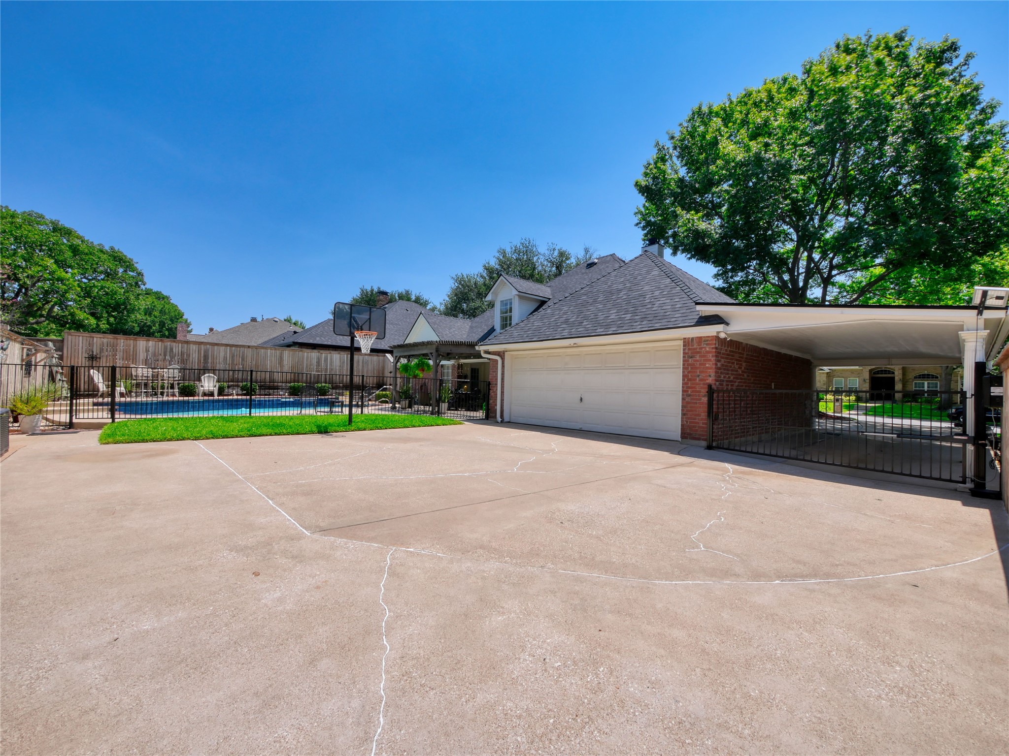 6805 Potomac Parkway