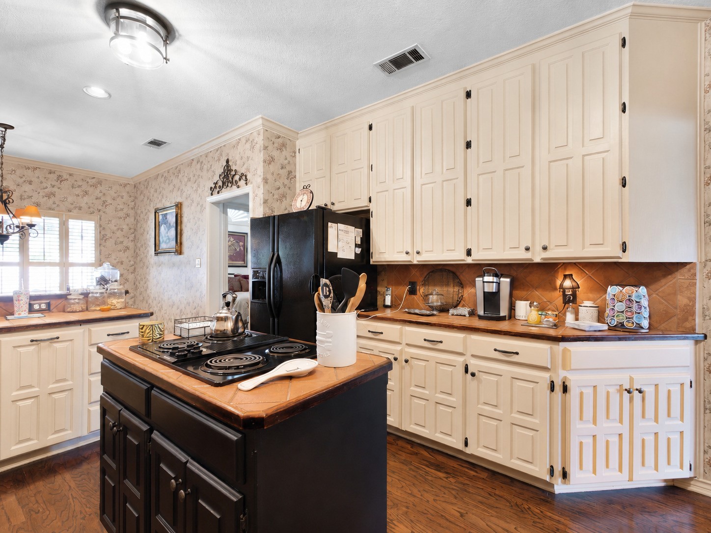 6805 Potomac Parkway