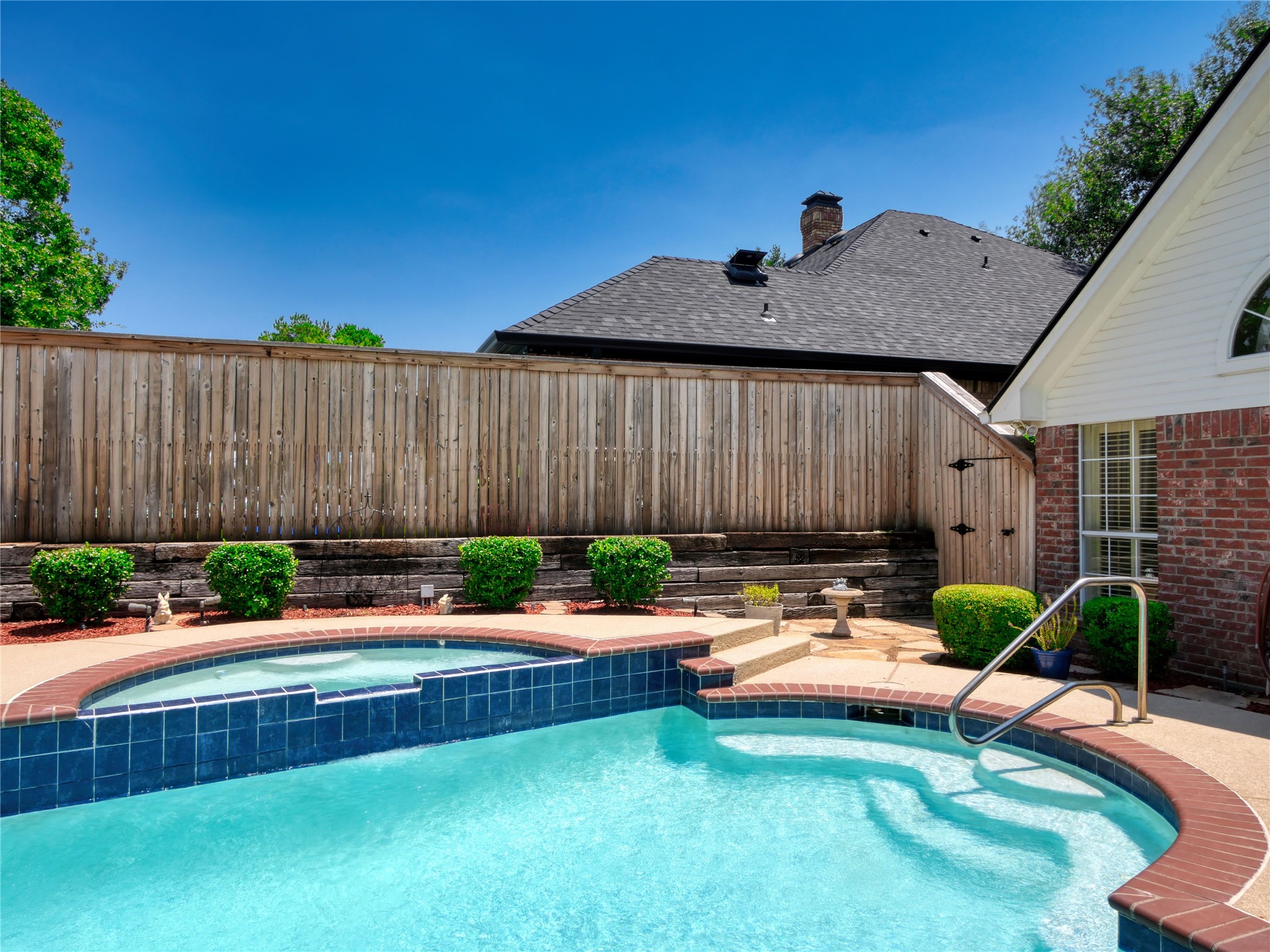 6805 Potomac Parkway
