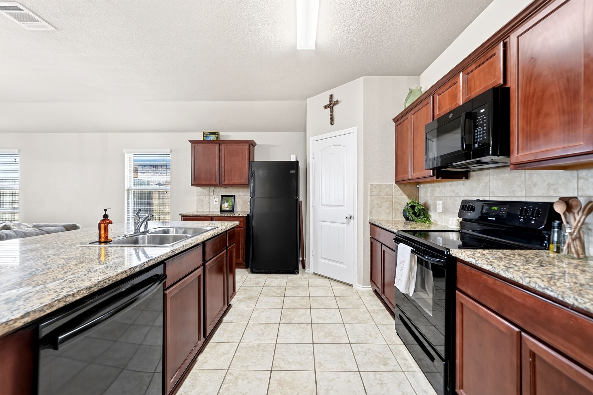 2434 Hankinson Lane