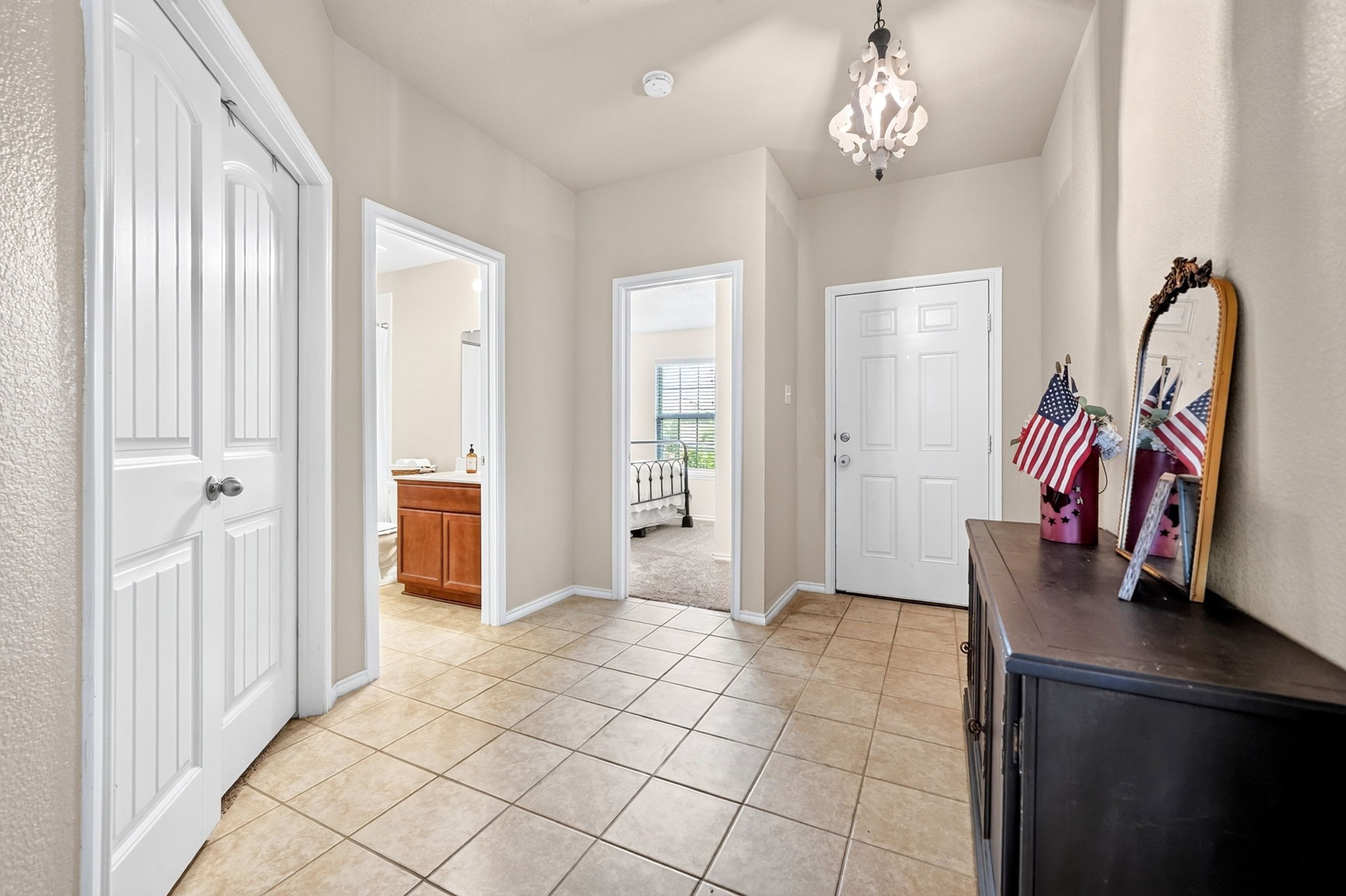 2434 Hankinson Lane
