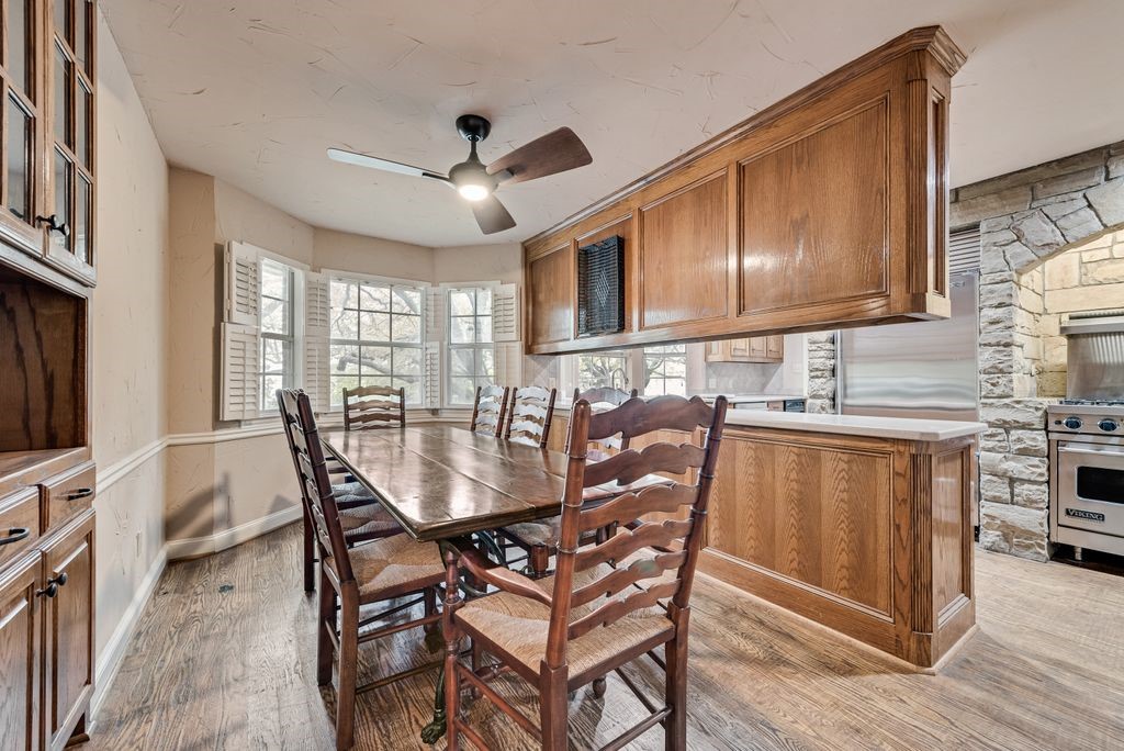 2 Eastshore Road