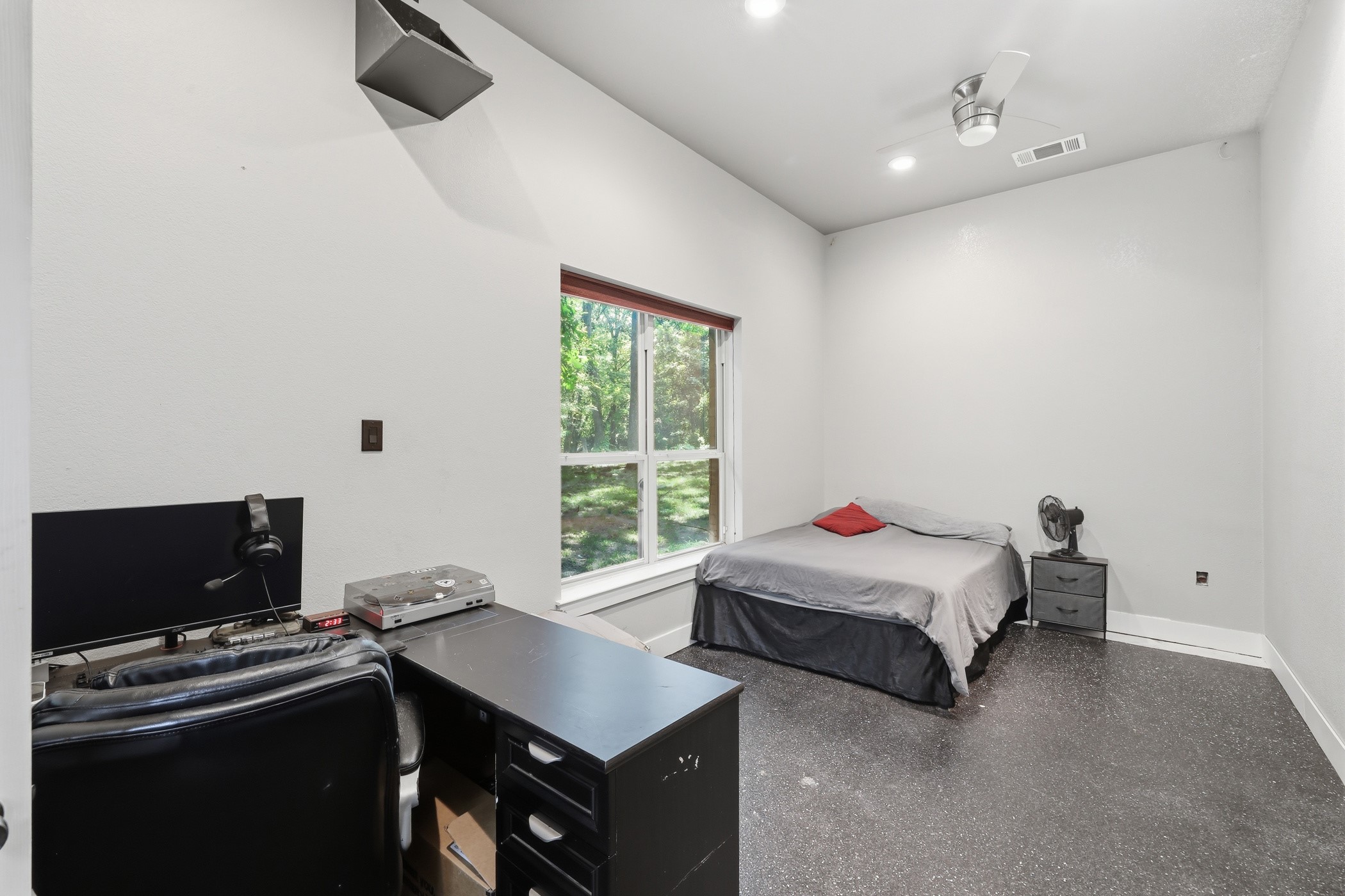 159 Willow Run