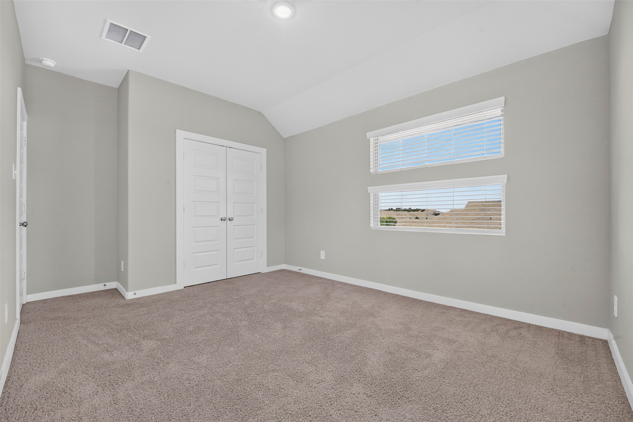 1016 Mamavic Lane