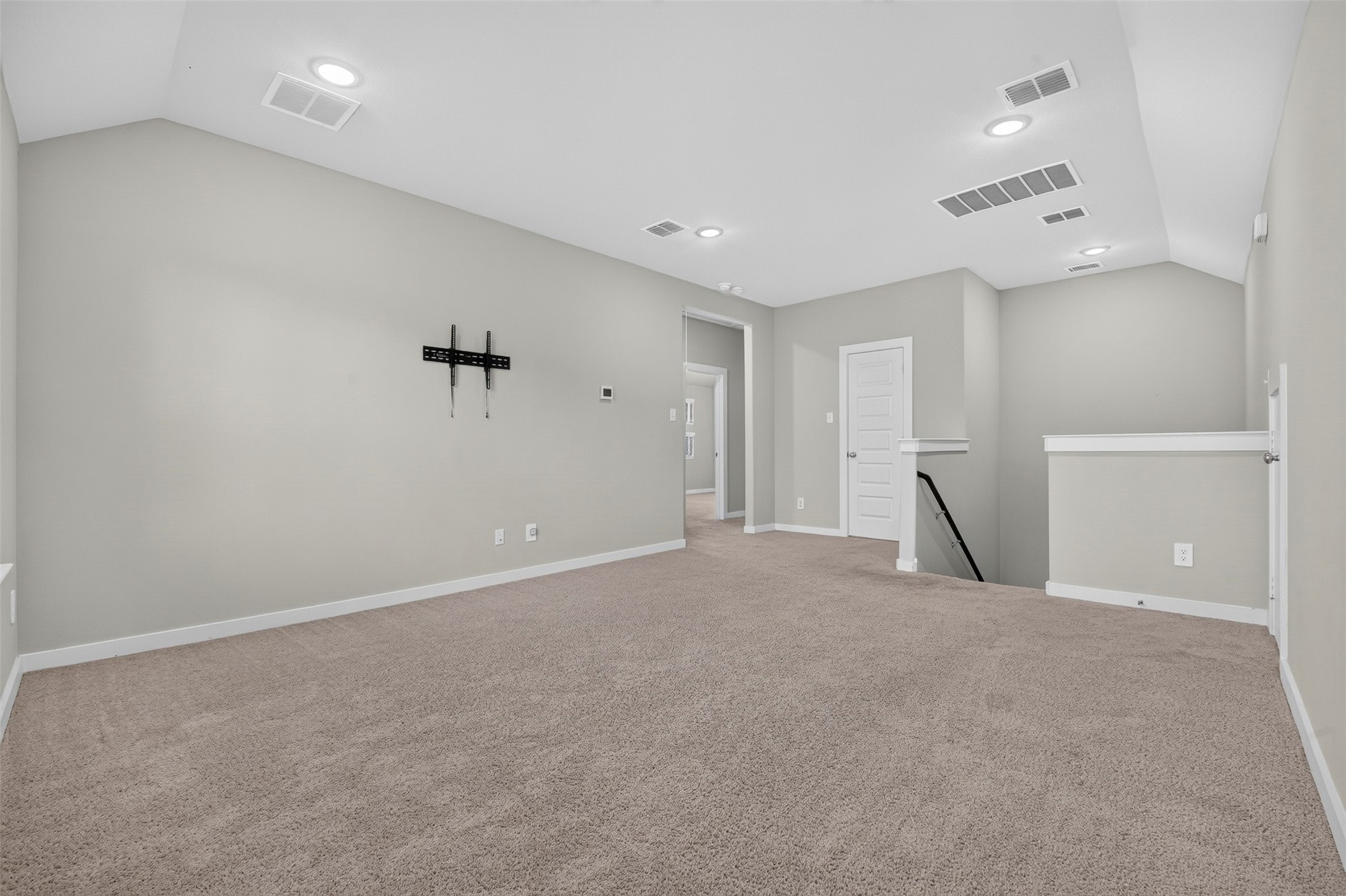 1016 Mamavic Lane