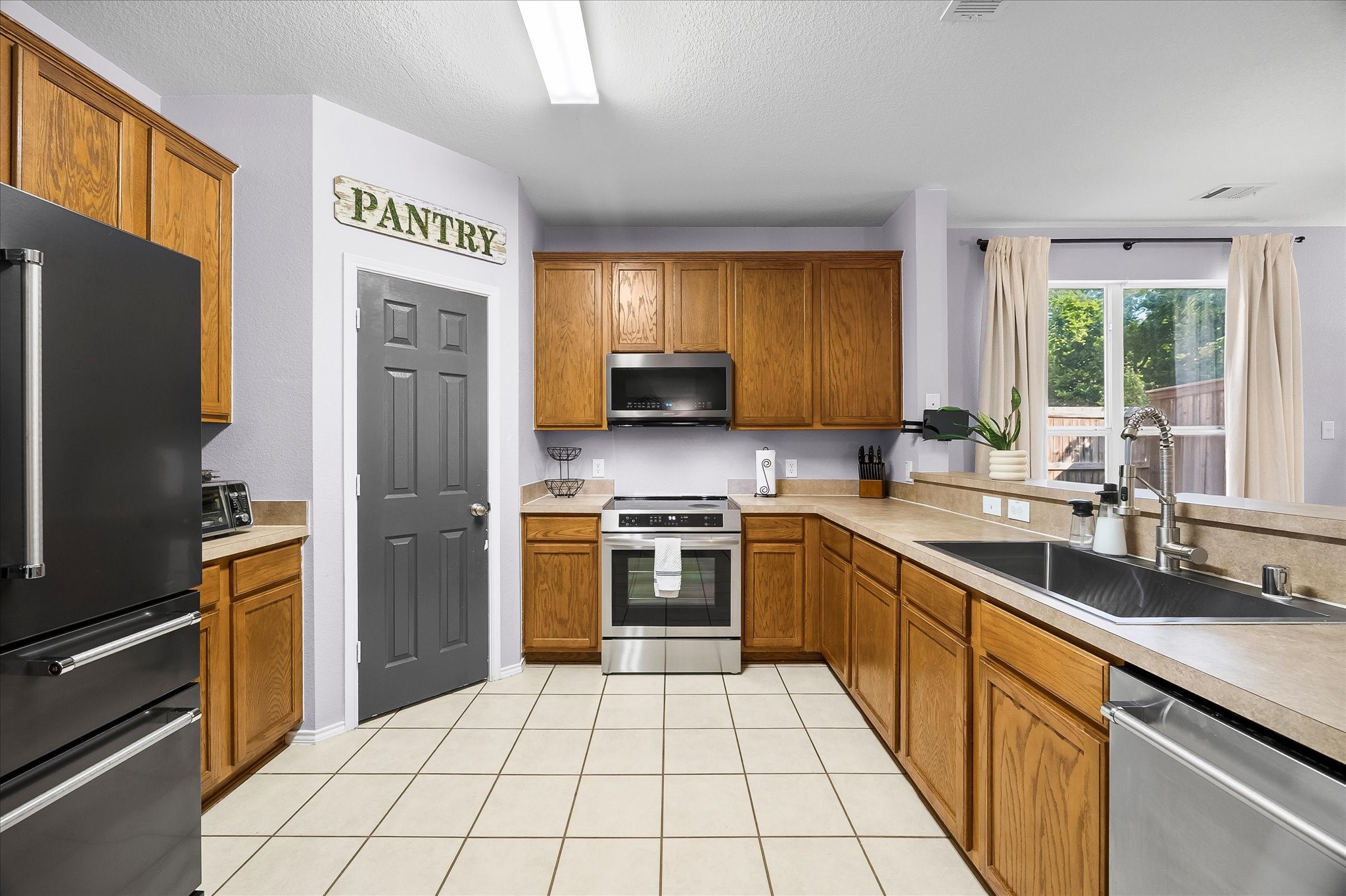 3852 Juniper Hills Drive