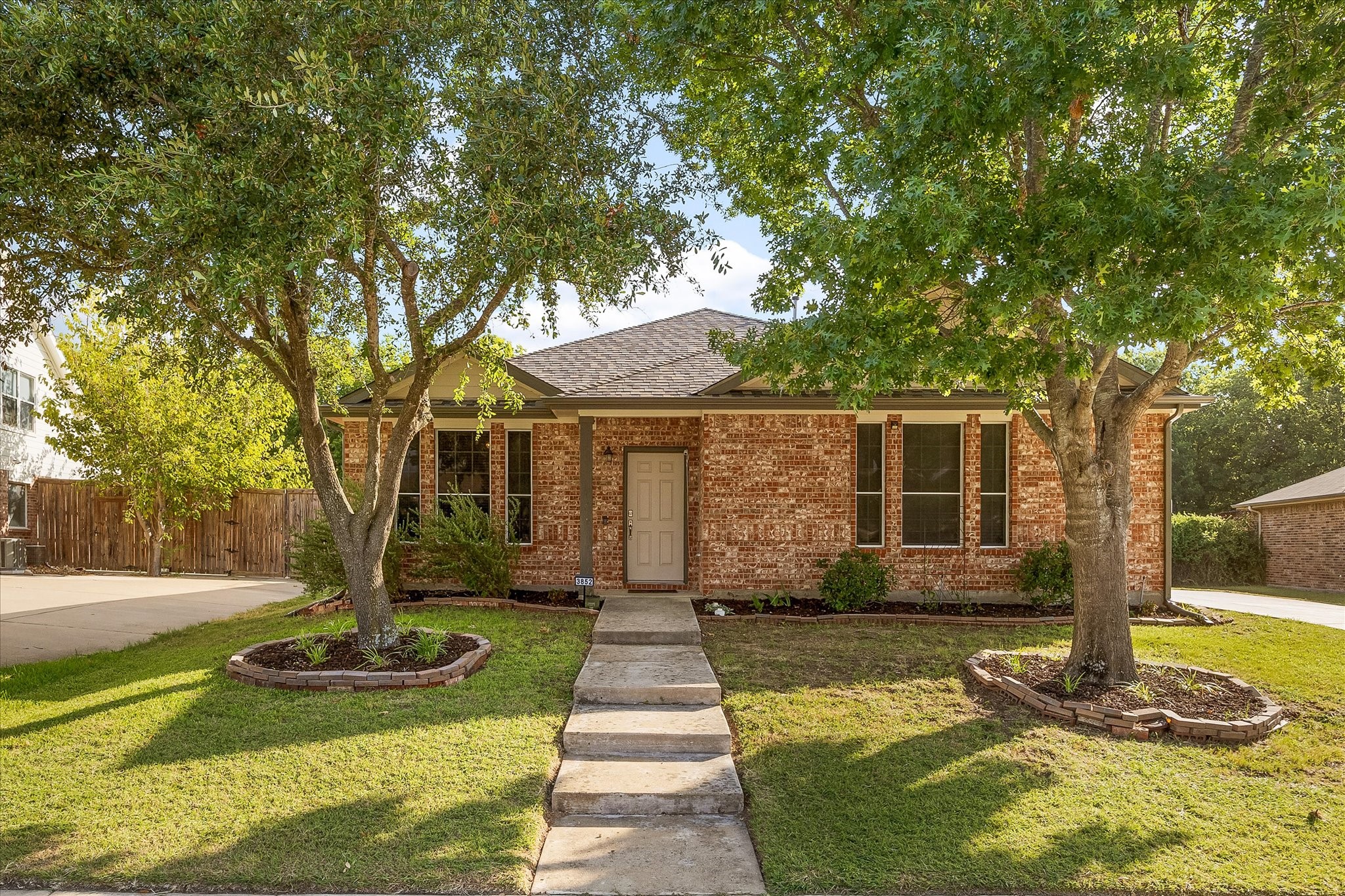 3852 Juniper Hills Drive