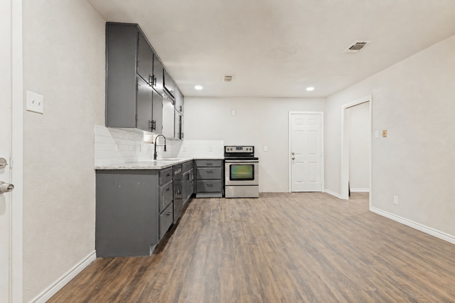 3021 Edith Lane