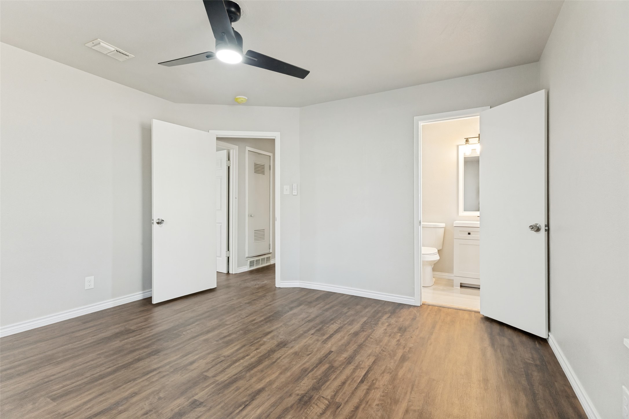 3021 Edith Lane