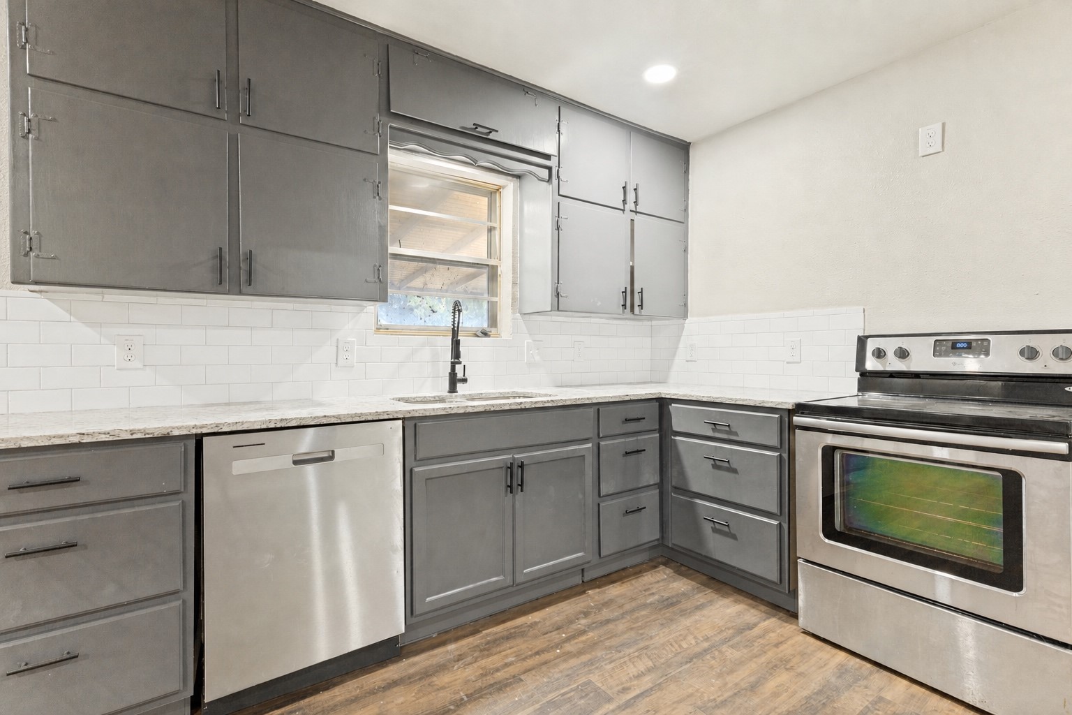 3021 Edith Lane