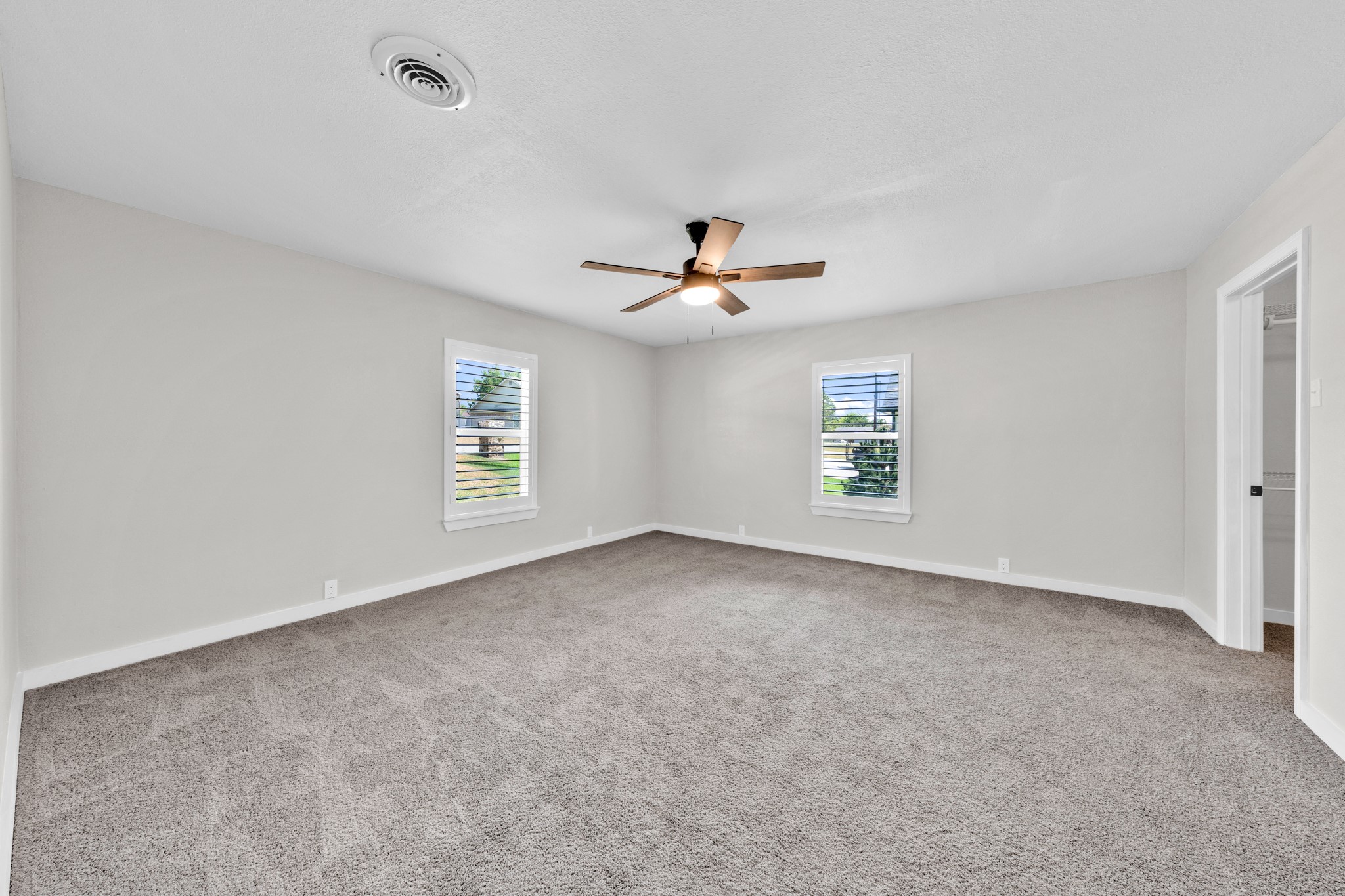180 Shoreline Road