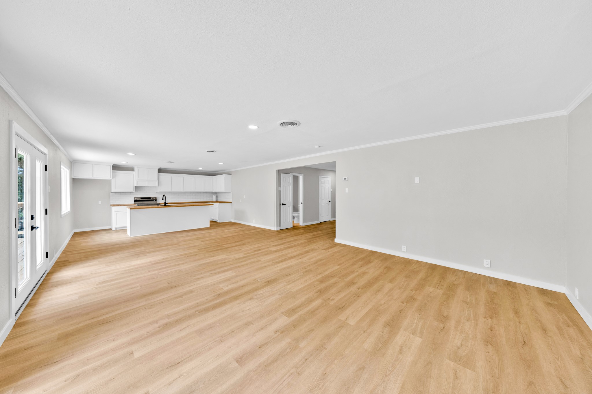 180 Shoreline Road