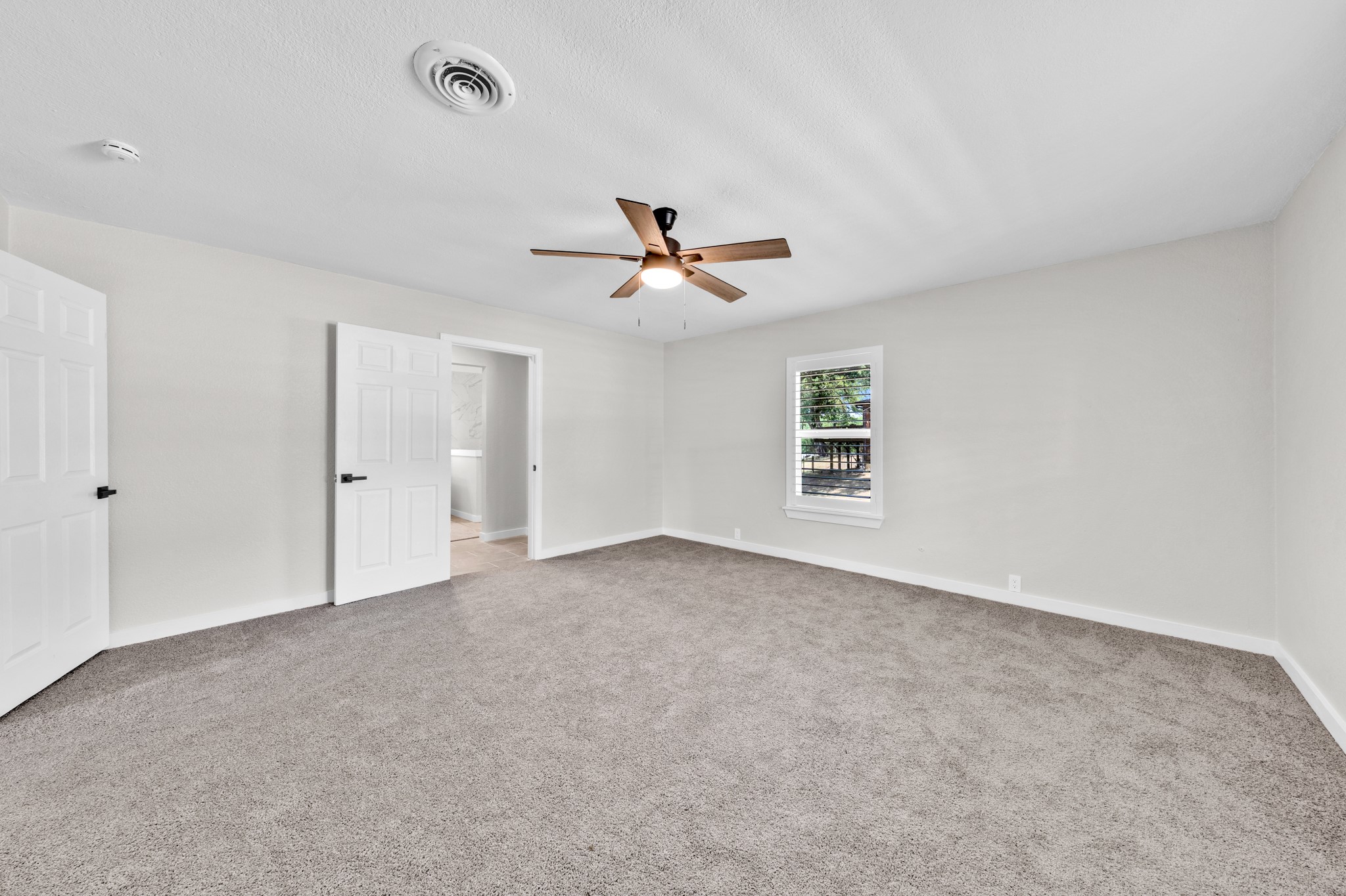 180 Shoreline Road
