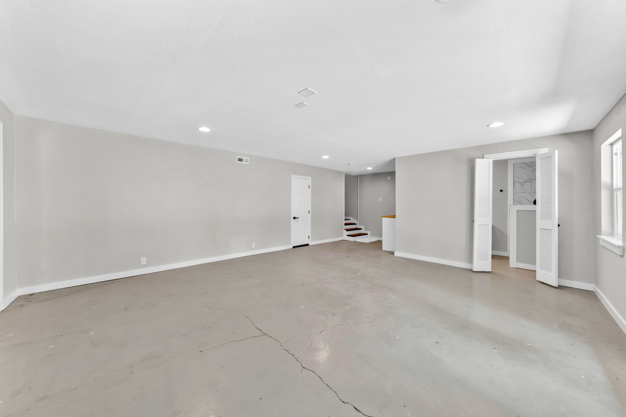180 Shoreline Road