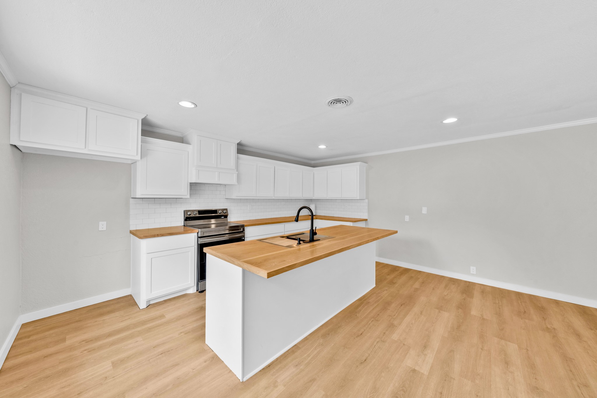 180 Shoreline Road