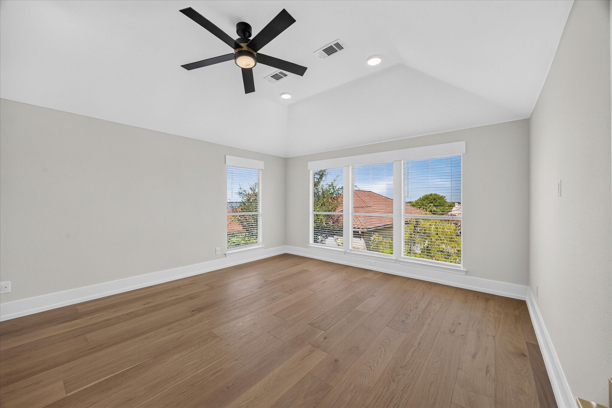 1860 Tahoe Drive