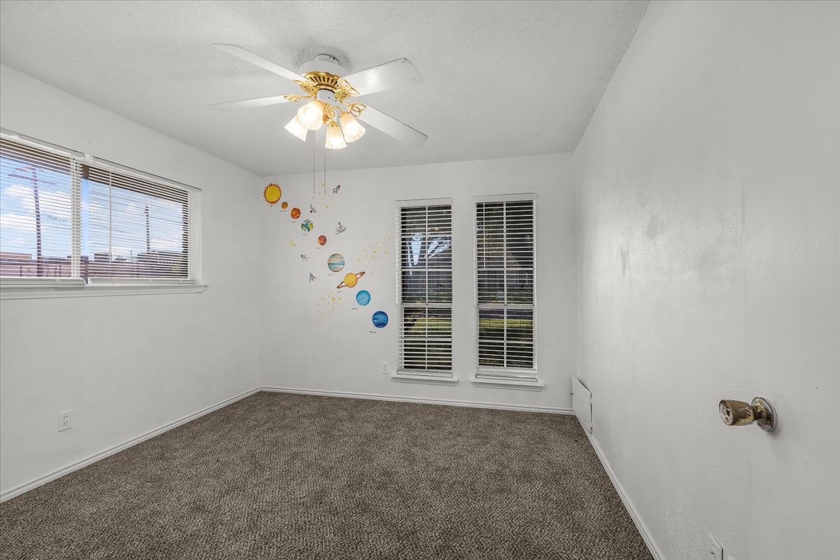 2301 Claridge Circle