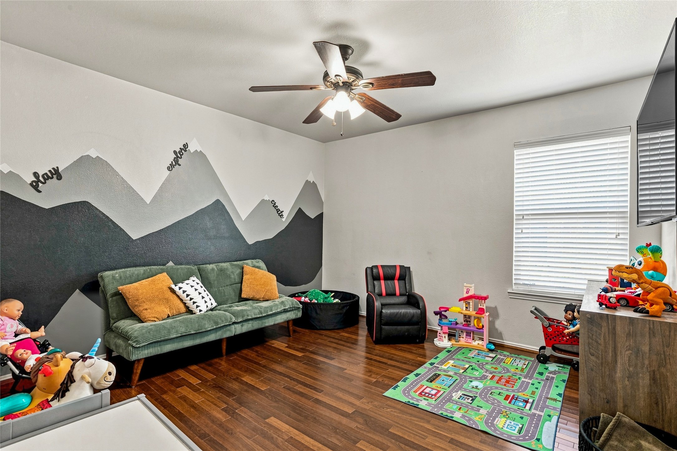 546 Laurel Lane